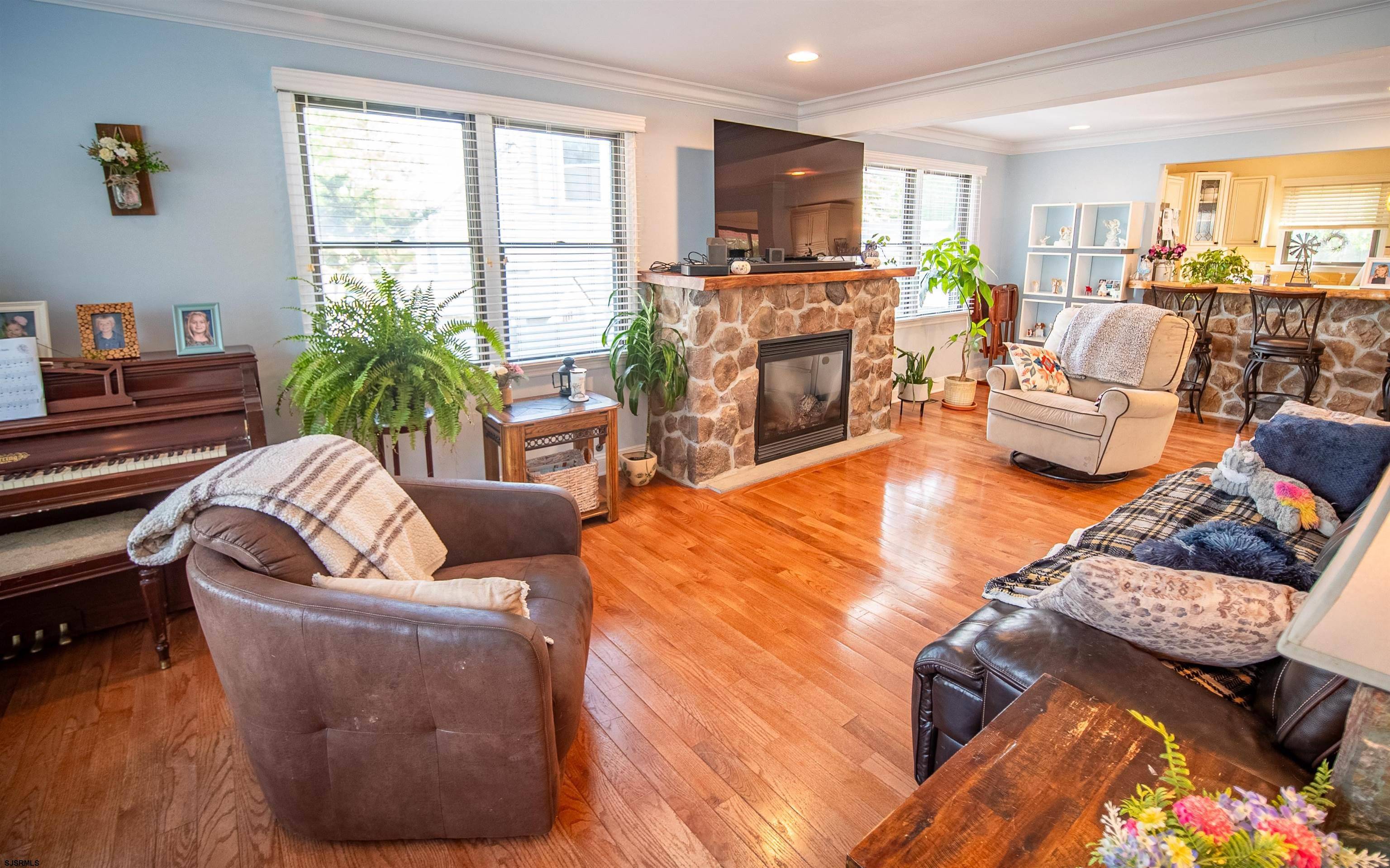 Somers Point, NJ 08244,104 Braddock Ave