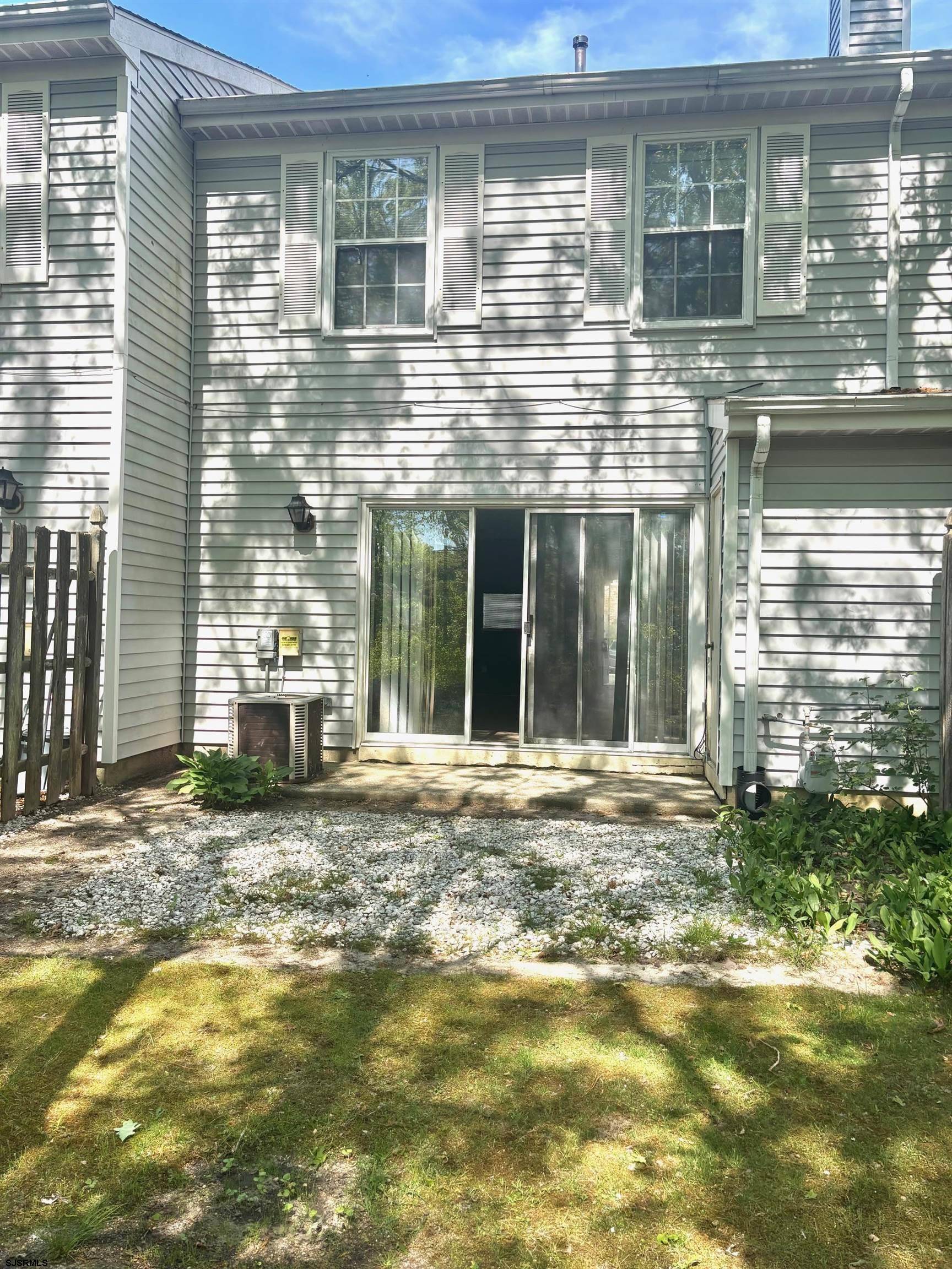 Absecon, NJ 08205,9 Seneca #9