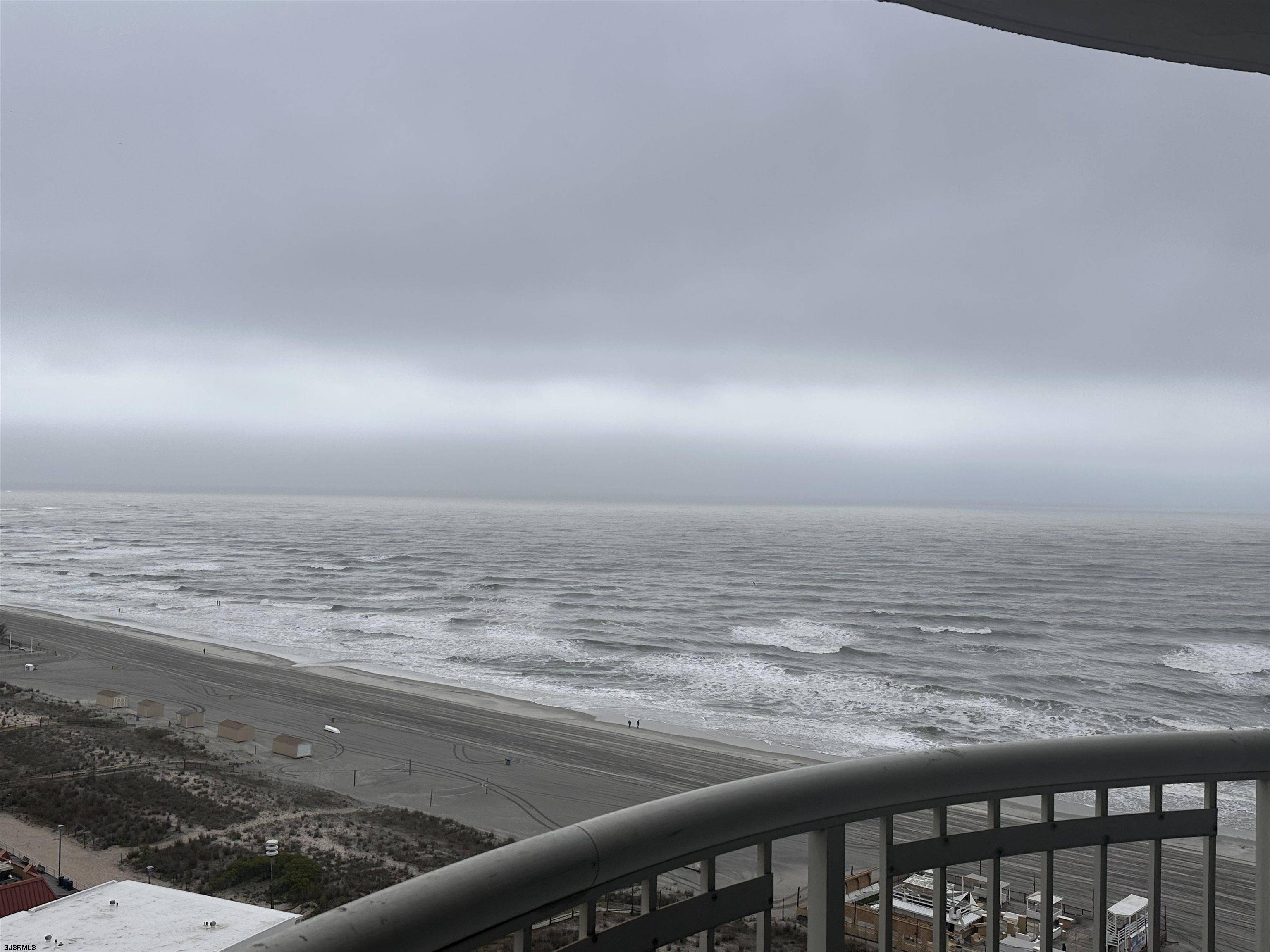 Atlantic City, NJ 08401,3101 Boardwalk #1811-1