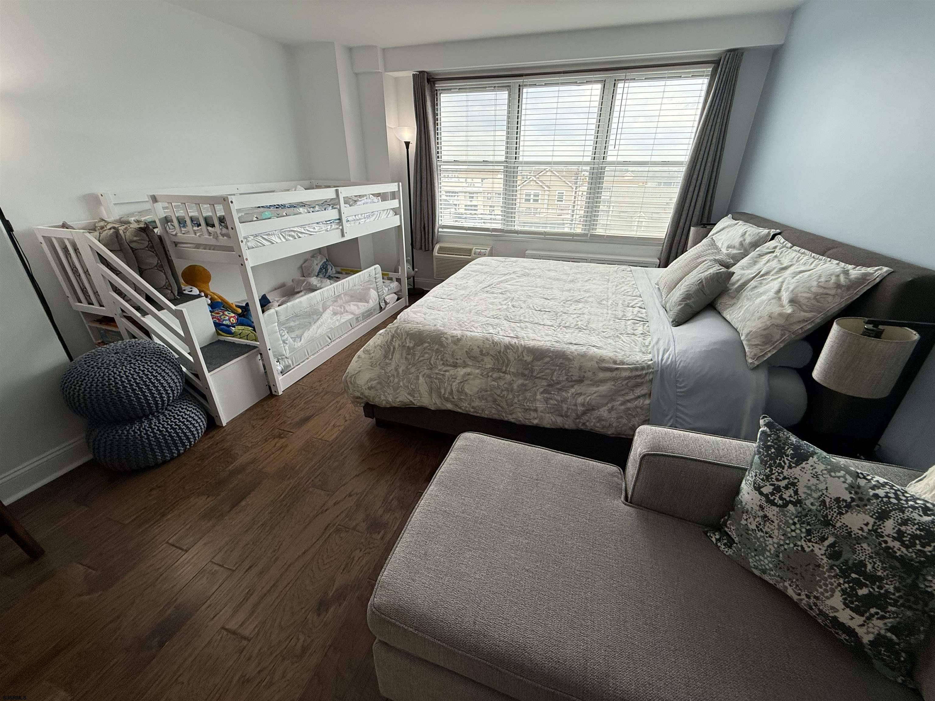 Margate, NJ 08402,9400 Atlantic #306