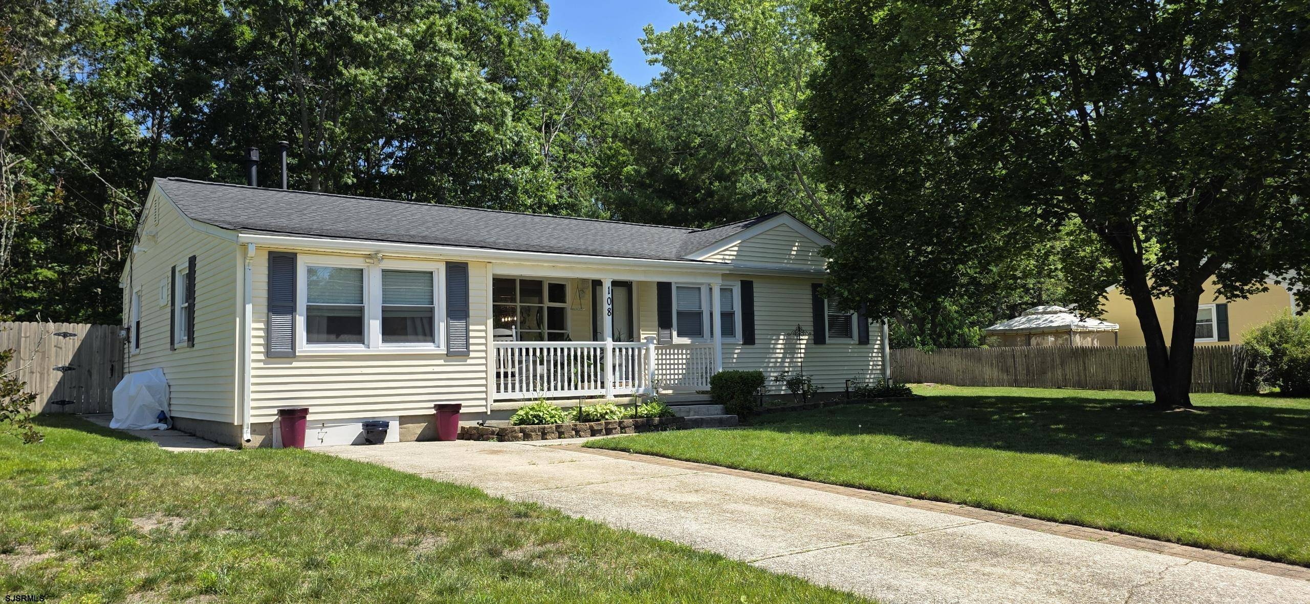 Egg Harbor Township, NJ 08234,108 Spray Ave