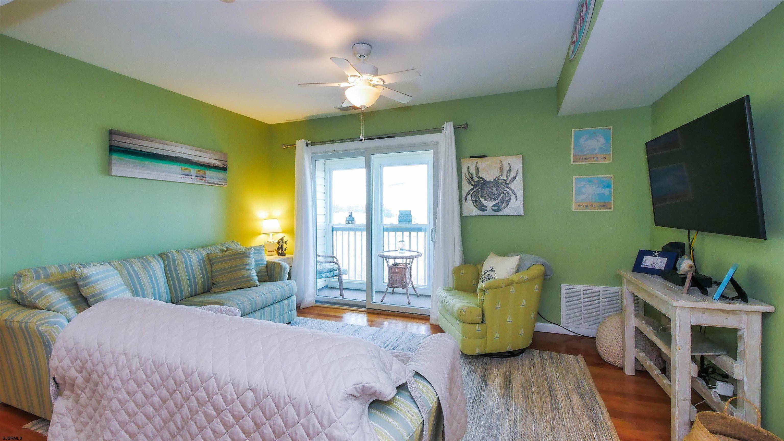 Ocean City, NJ 08226,208 43rd #208