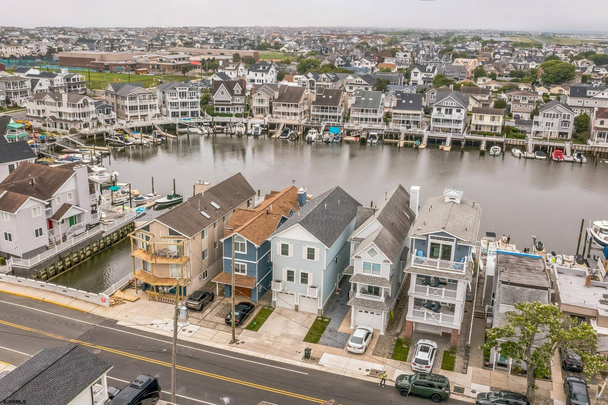 Ocean City, NJ 08226,34 W 17th #2