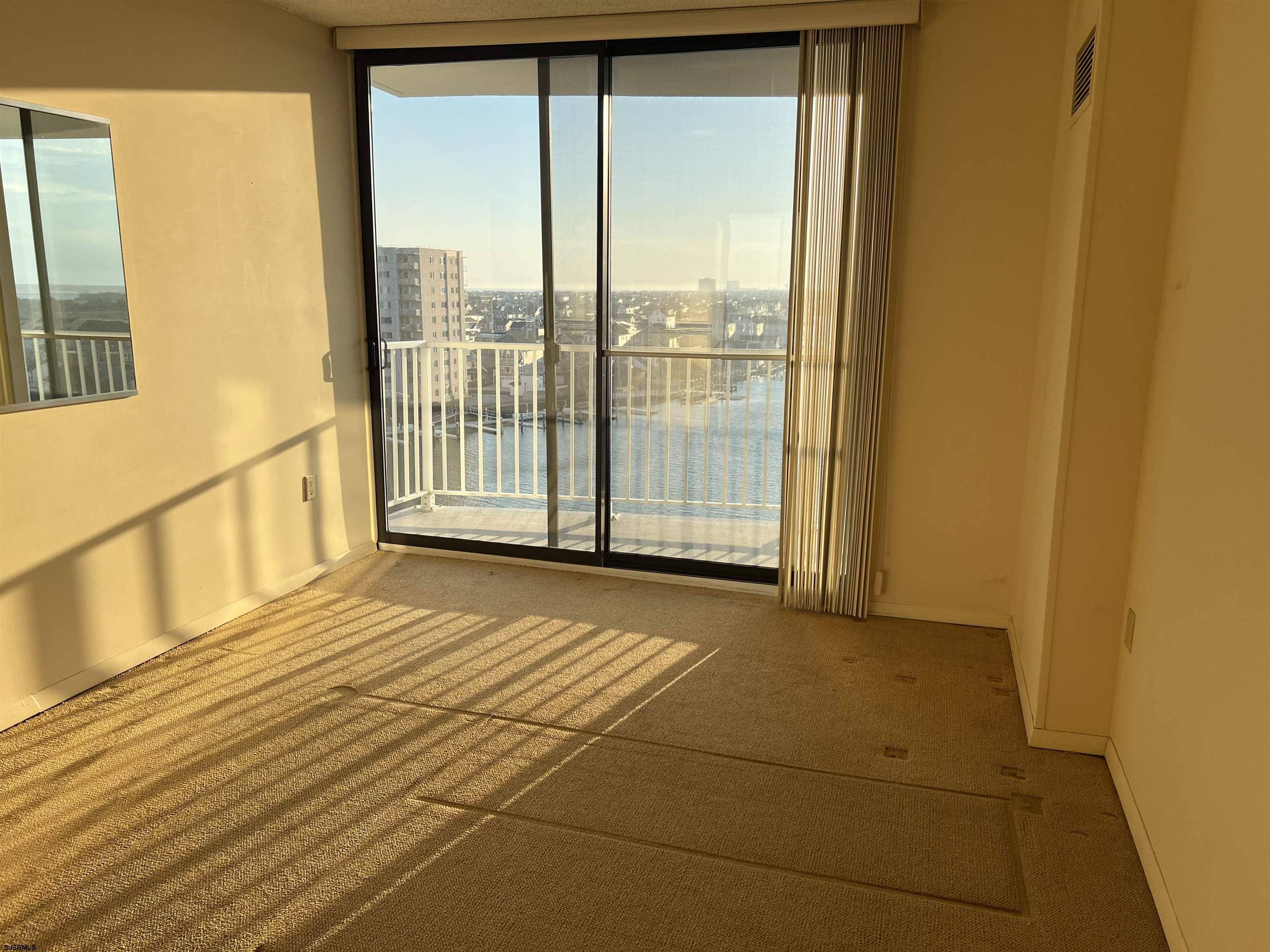 Ventnor Heights, NJ 08406-1779,236 N Derby #805