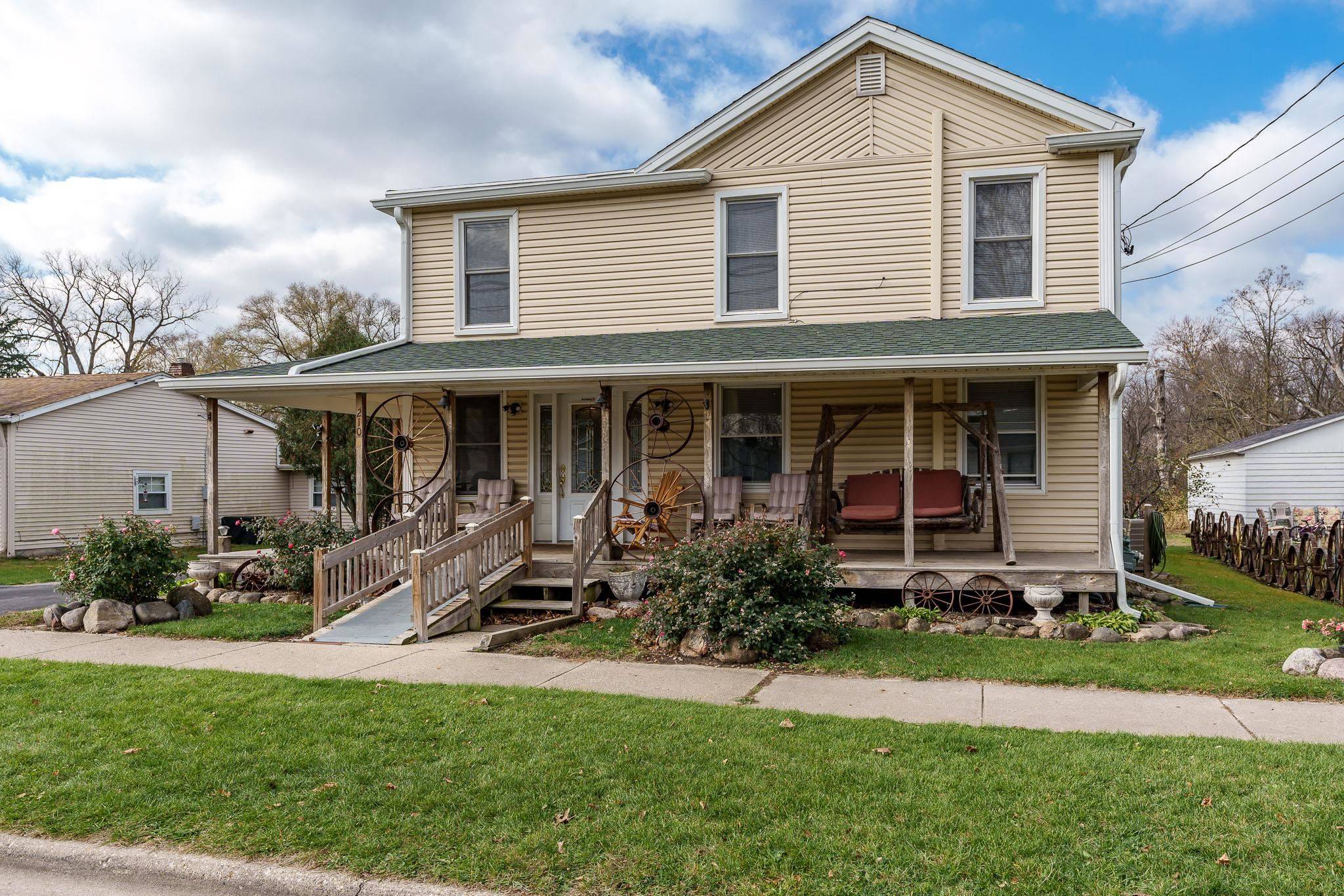 Cherry Valley, IL 61016,210 N WALNUT Street