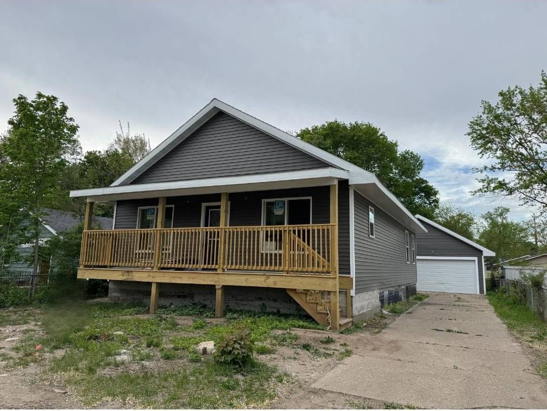 Rockford, IL 61109,826 Barnum Road