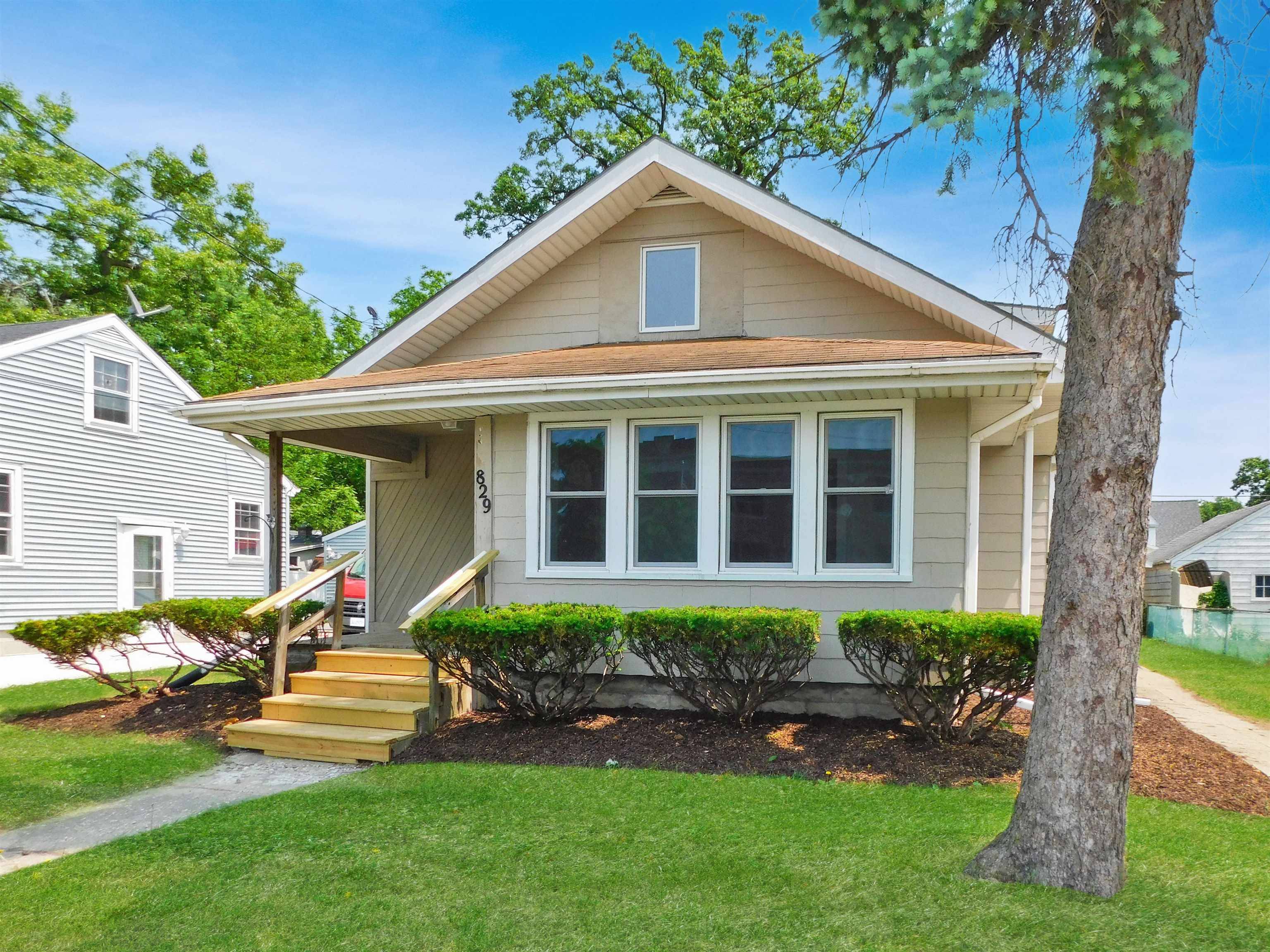 South Beloit, IL 61080,829 Blackhawk Boulevard