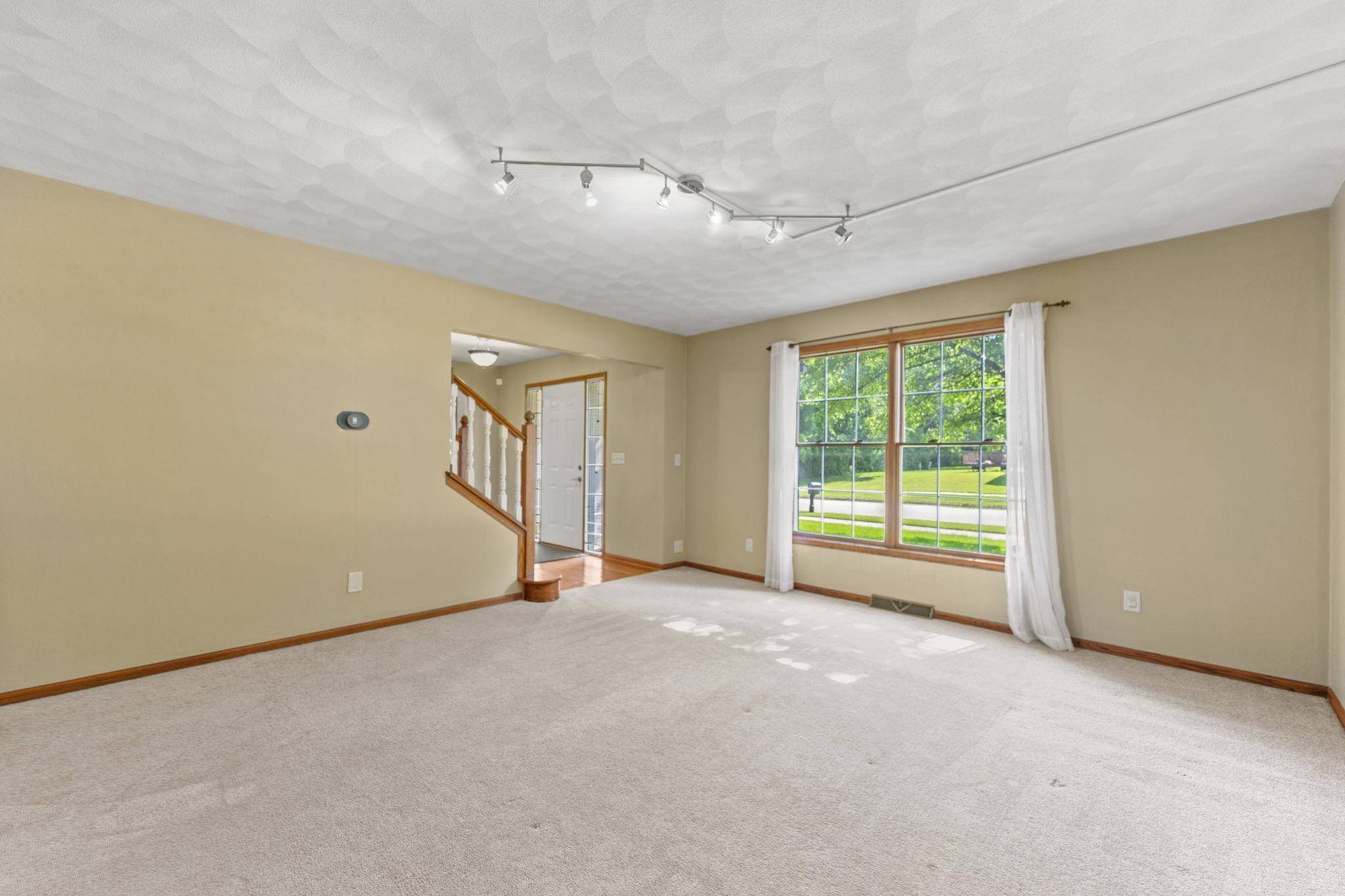 Rockford, IL 61107,1920 Grandchester Place