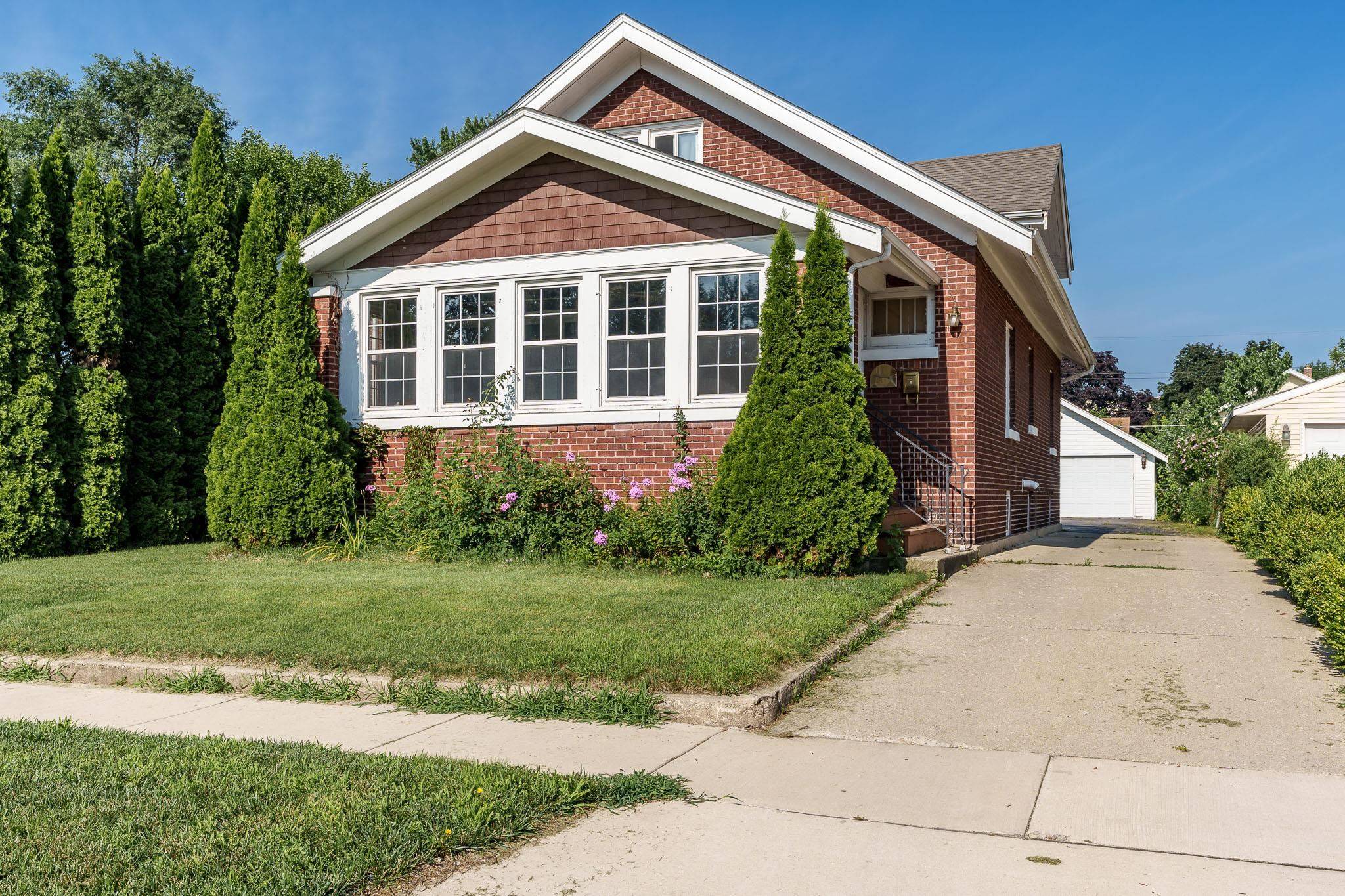 Rockford, IL 61104,2117 S 5th Street