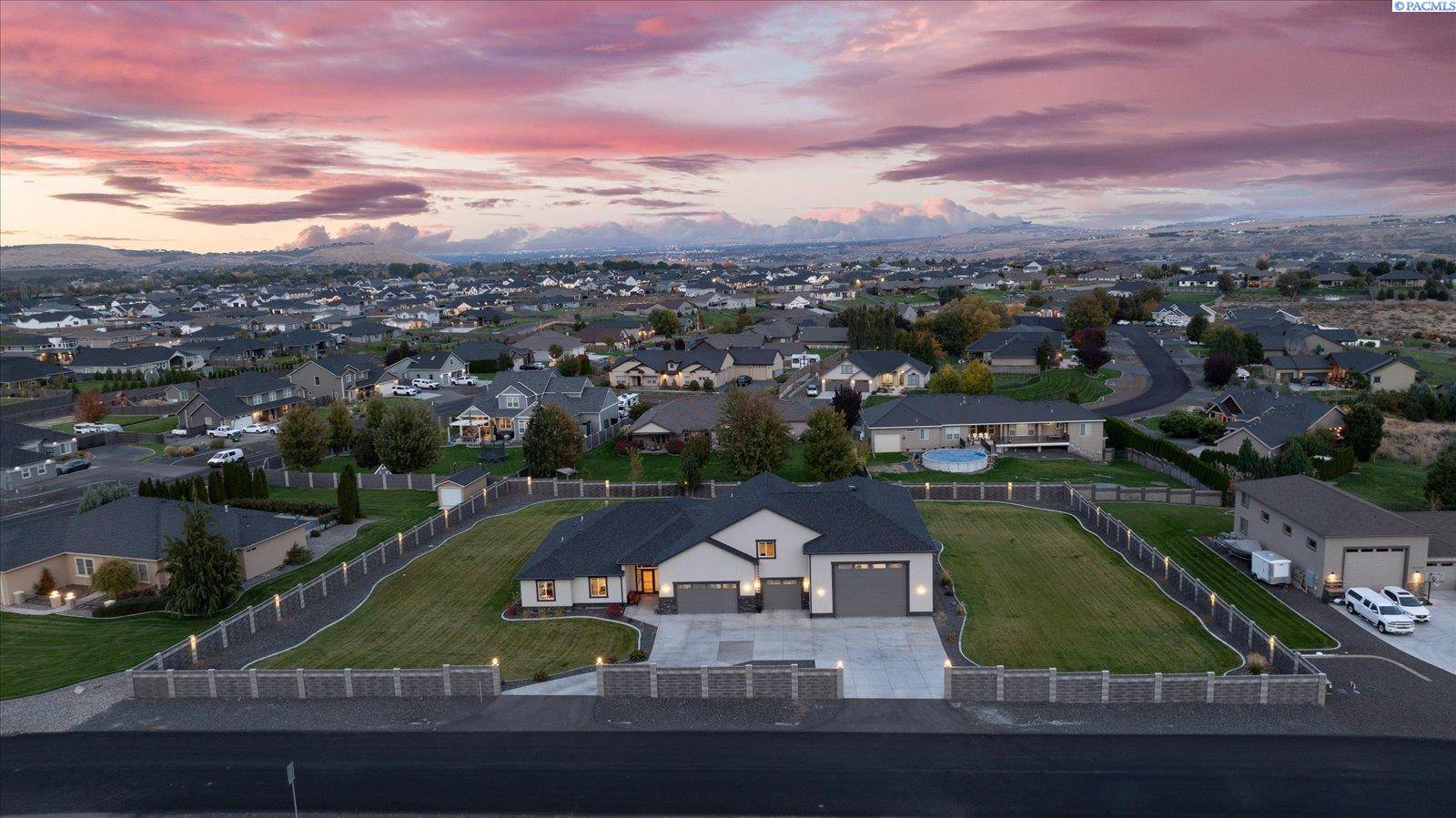 Kennewick, WA 99338,14805 S Ridge View Lane