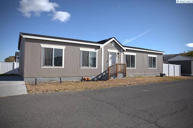 Union Gap, WA 98903,2802 S 5th Ave #31