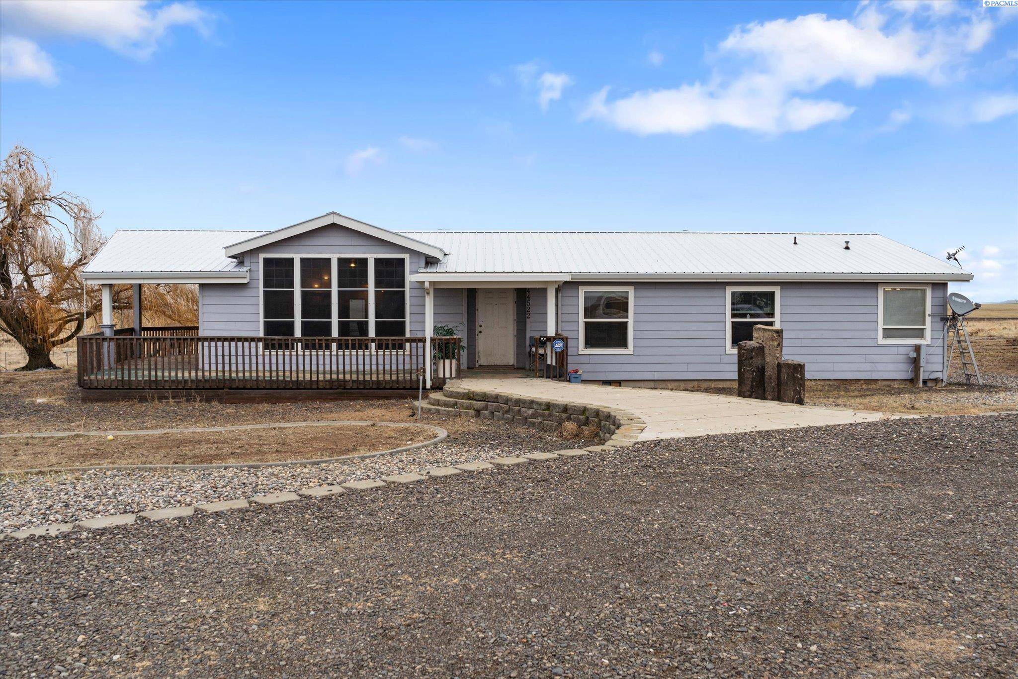 Prosser, WA 99350,44522 Travis Rd
