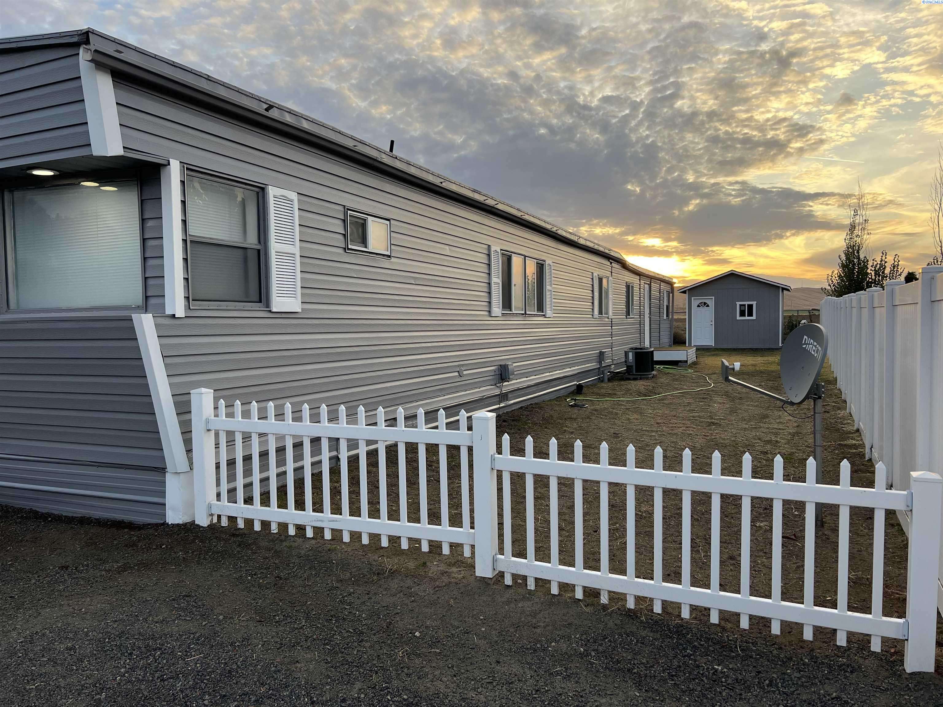 West Richland, WA 99354,205 N 69th ave