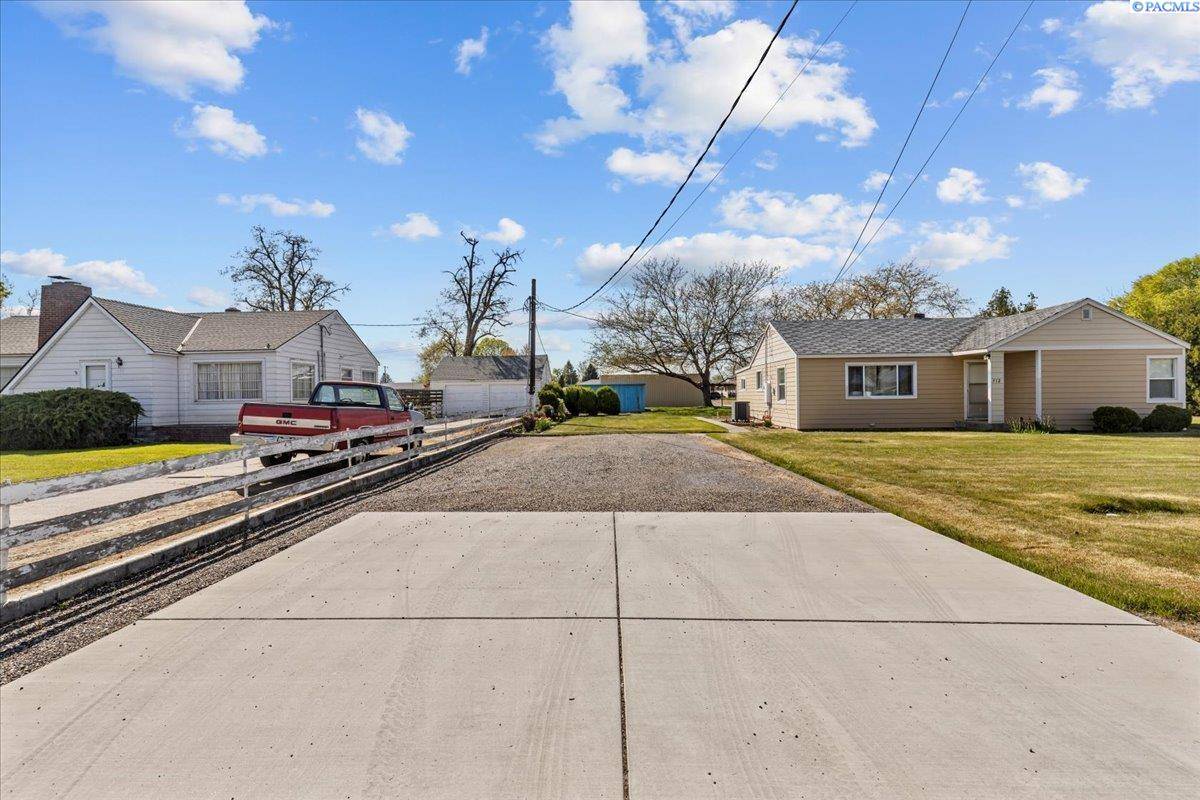 Pasco, WA 99301,512 Road 34