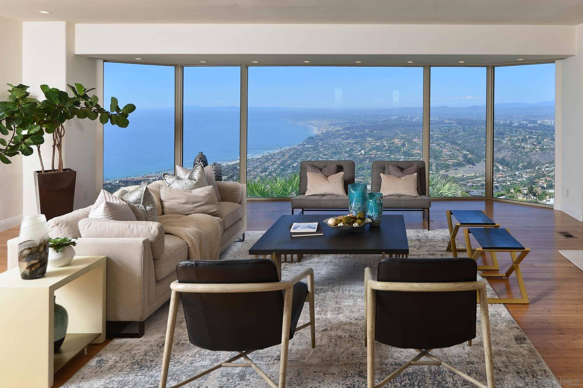 La Jolla, CA 92037,2052 Via Casa Alta