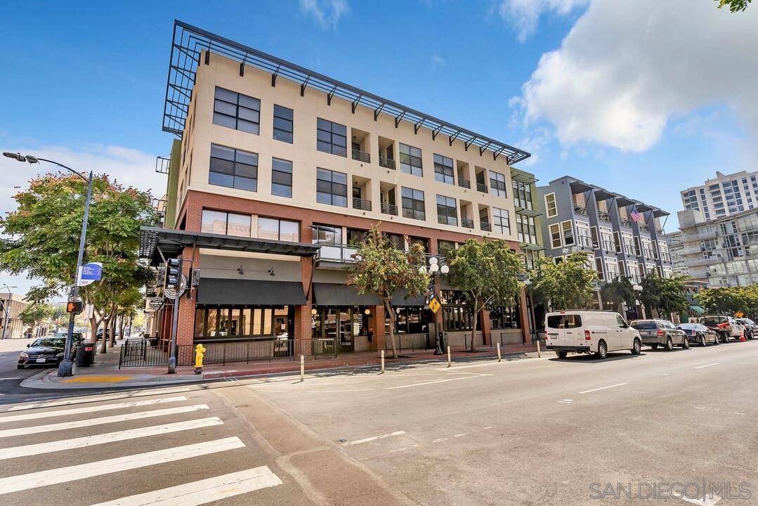 San Diego, CA 92101,777 6th Ave #127
