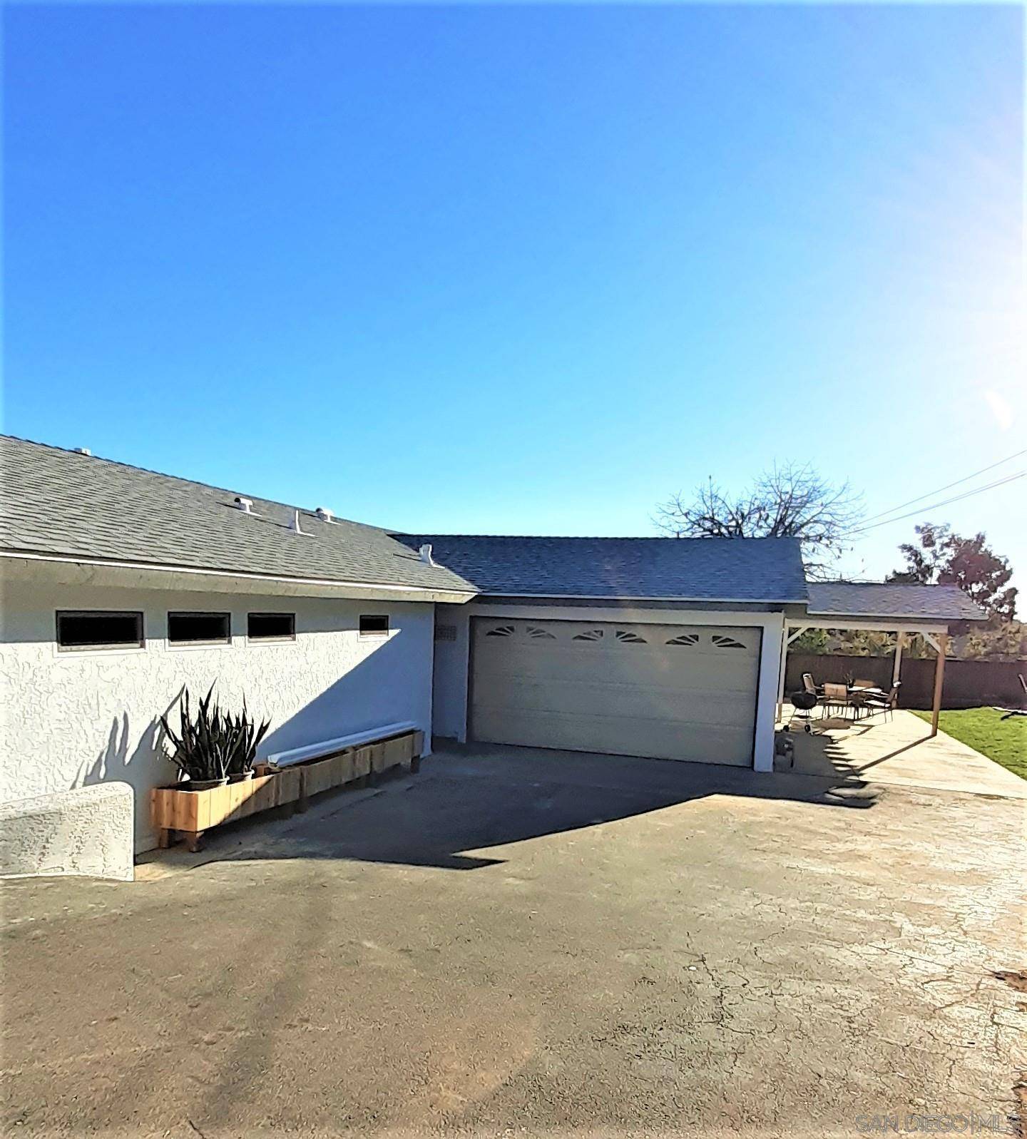 Vista, CA 92084,1026 Louie Place