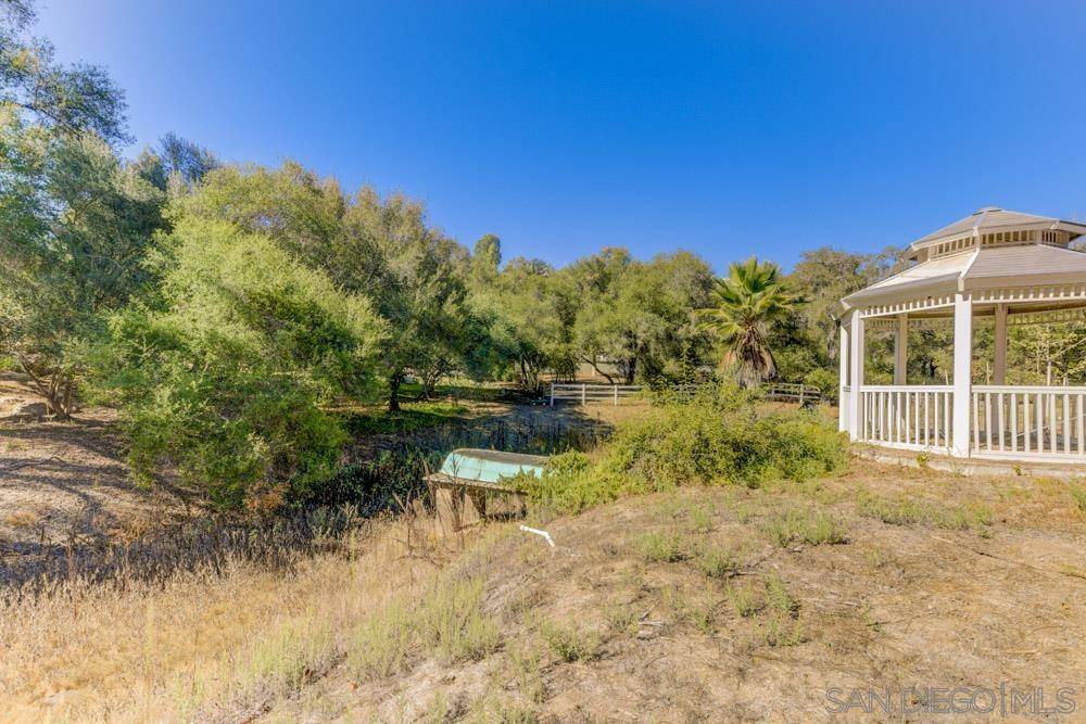 Fallbrook, CA 92028,4735 Olive Hill