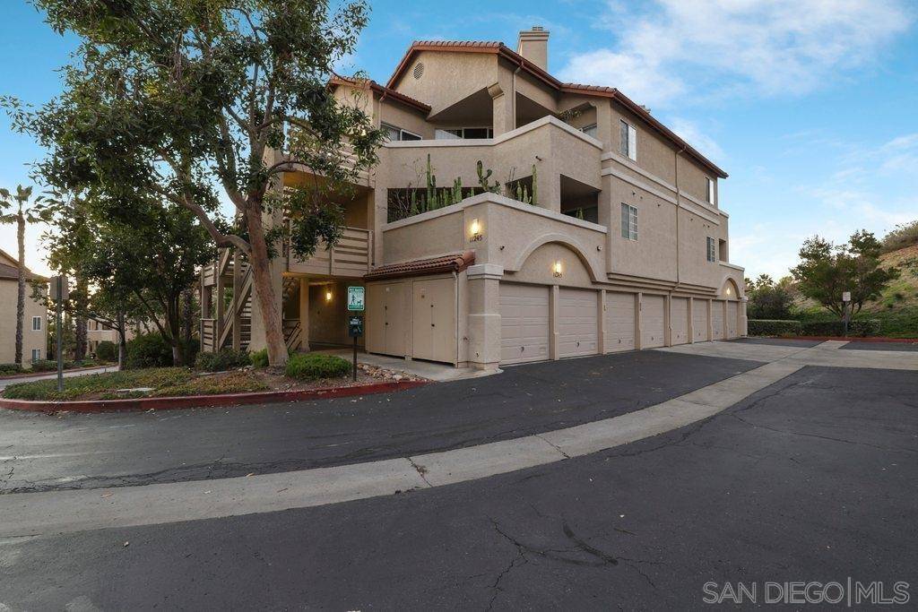 San Diego, CA 92131,11165 Affinity Ct #34