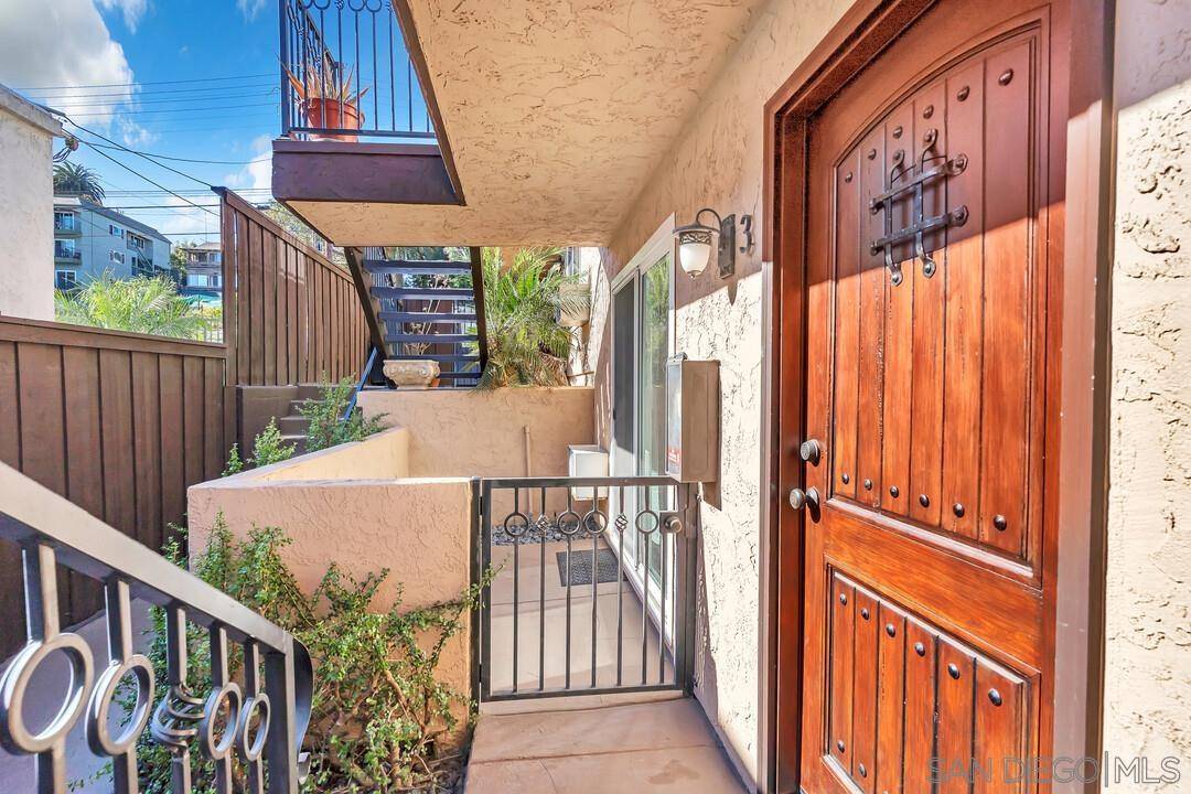 San Diego, CA 92104,4054 Florida St #3