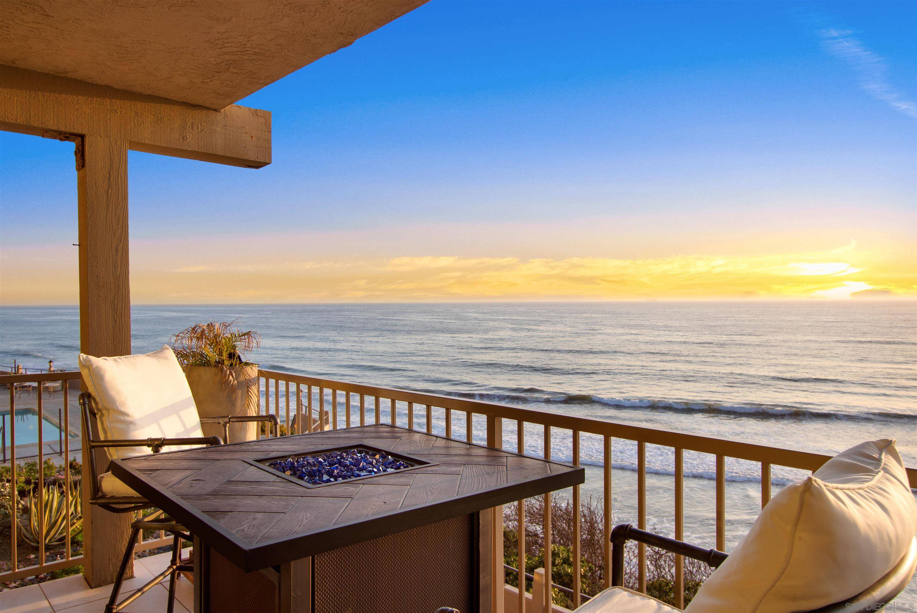 Solana Beach, CA 92075,815 Beachfront Dr #B