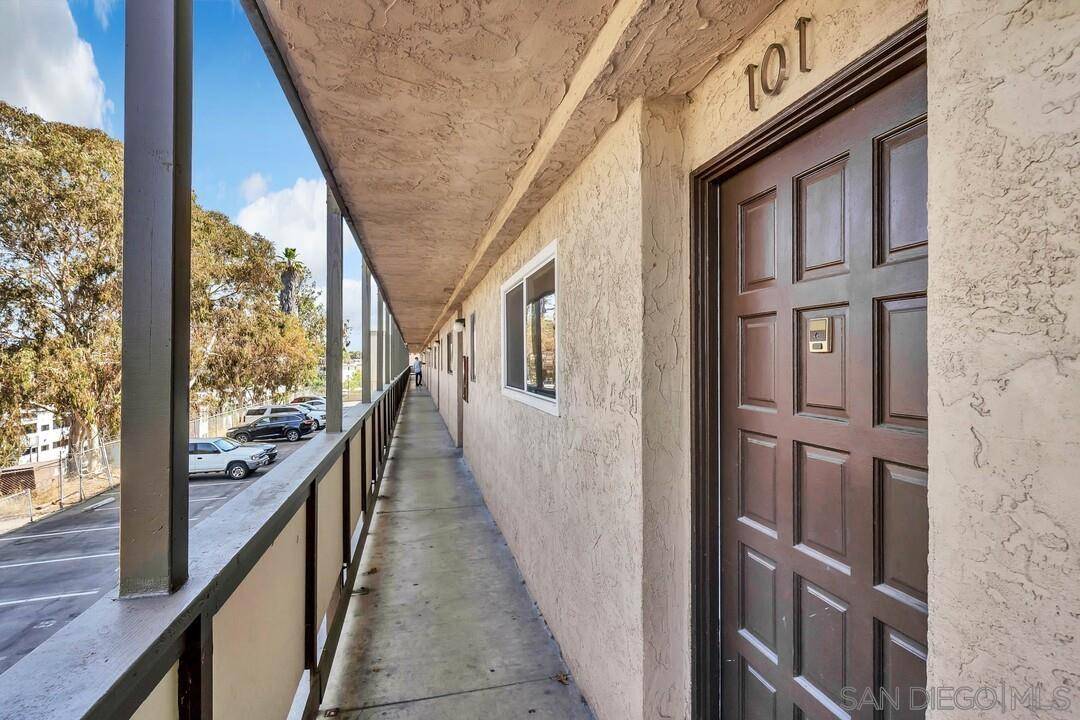 San Diego, CA 92105,4041 Oakcrest #101