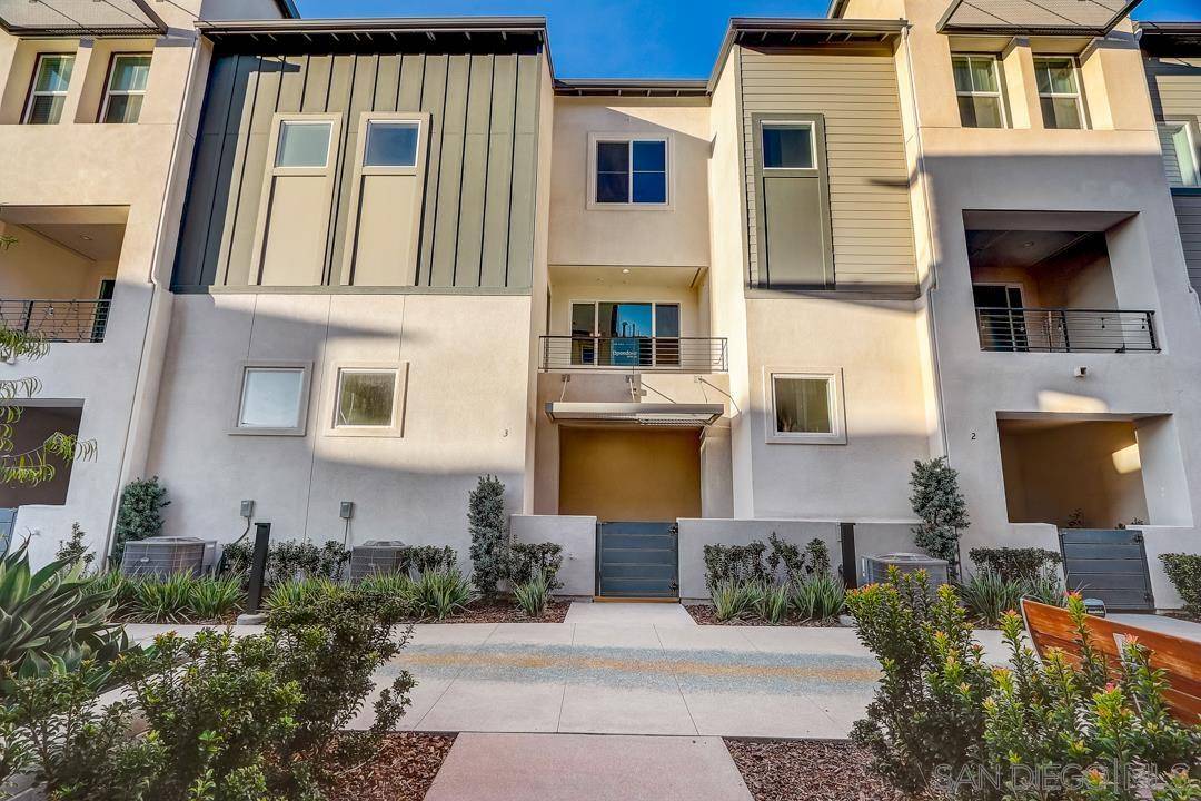 Chula Vista, CA 91915,2325 Element Way #3