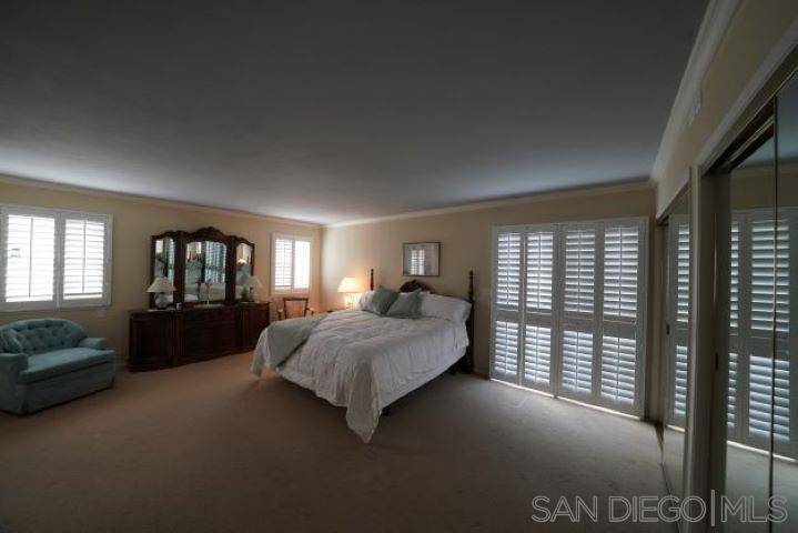 San Diego, CA 92122,3212 Mercer Ln