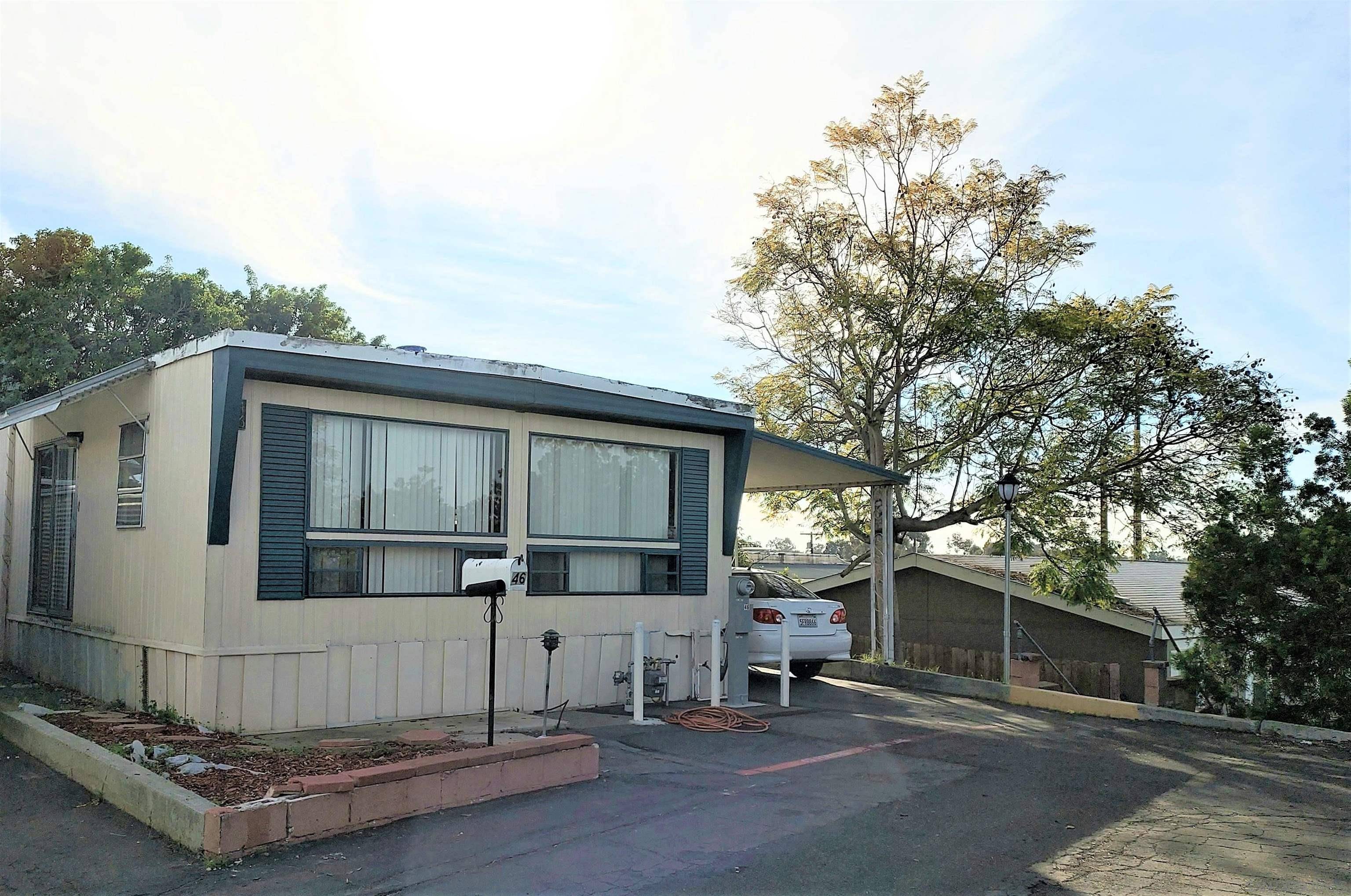 Vista, CA 92083,220 Camino Corto #46