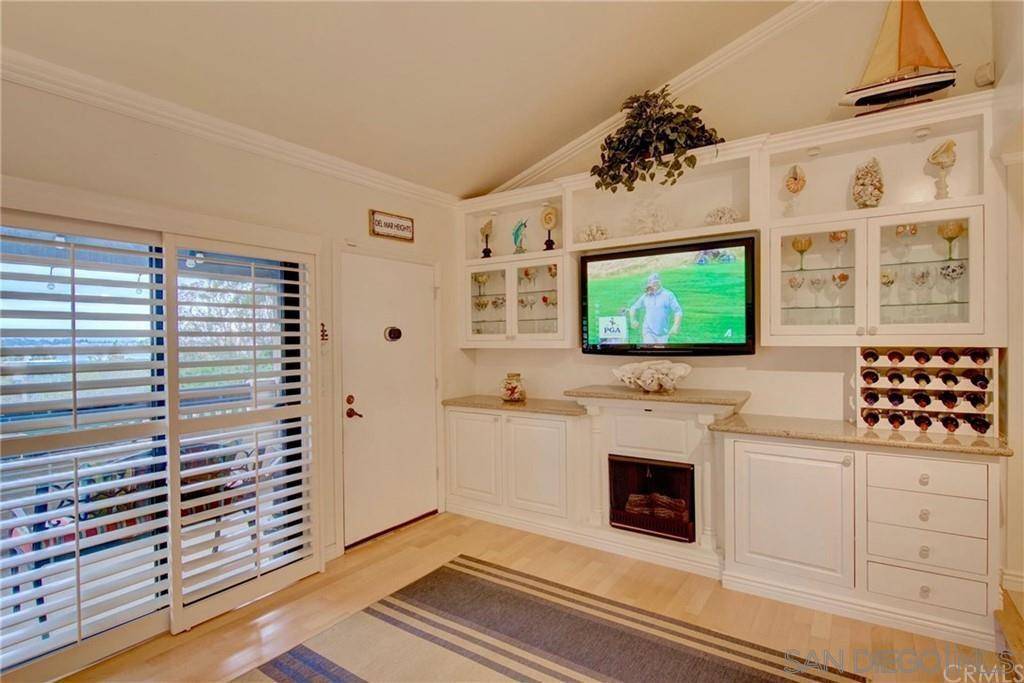 Del Mar, CA 92014,13691 Ruette Le Parc #D