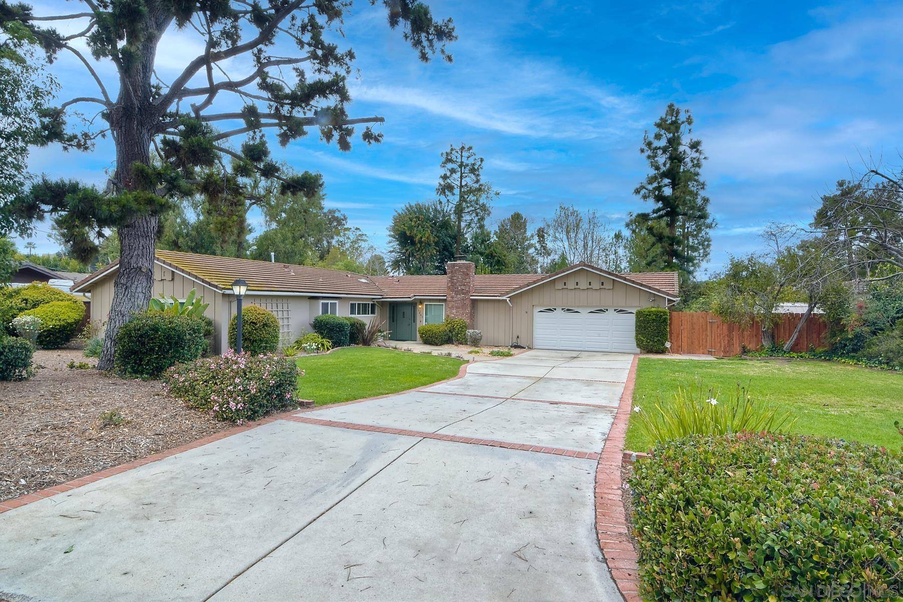 Poway, CA 92064,12842 Indian Trail