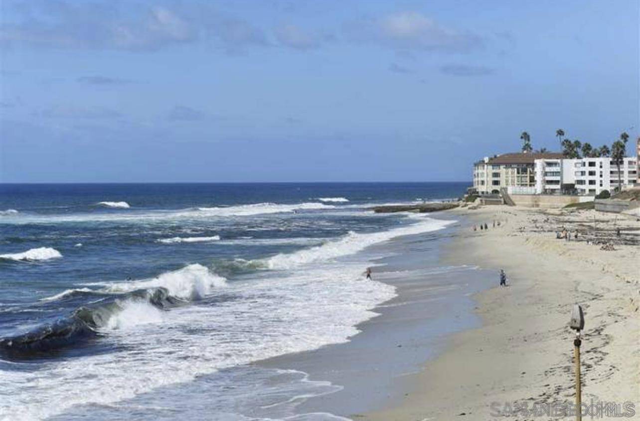 La Jolla, CA 92037,329 Vista De La Playa