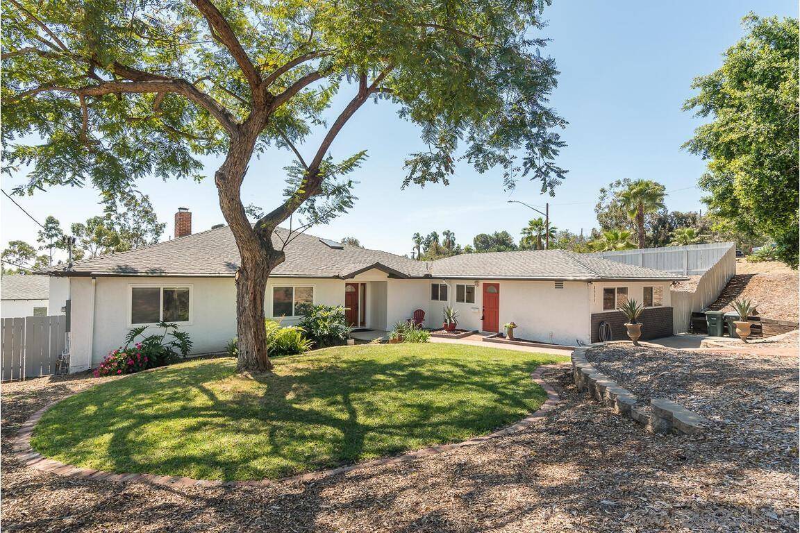 La Mesa, CA 91941,8533 Gateside