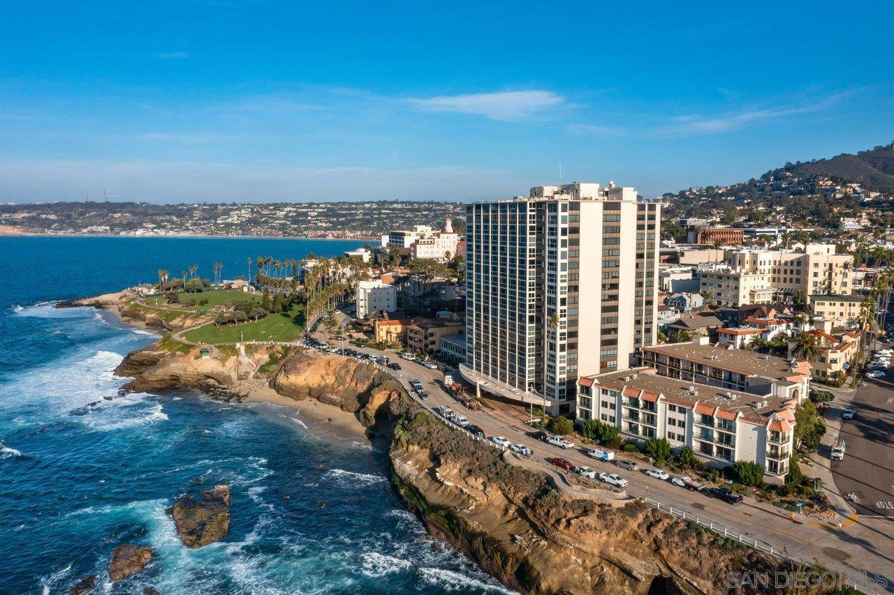 La Jolla, CA 92037,939 Coast Blvd #Unit 7J