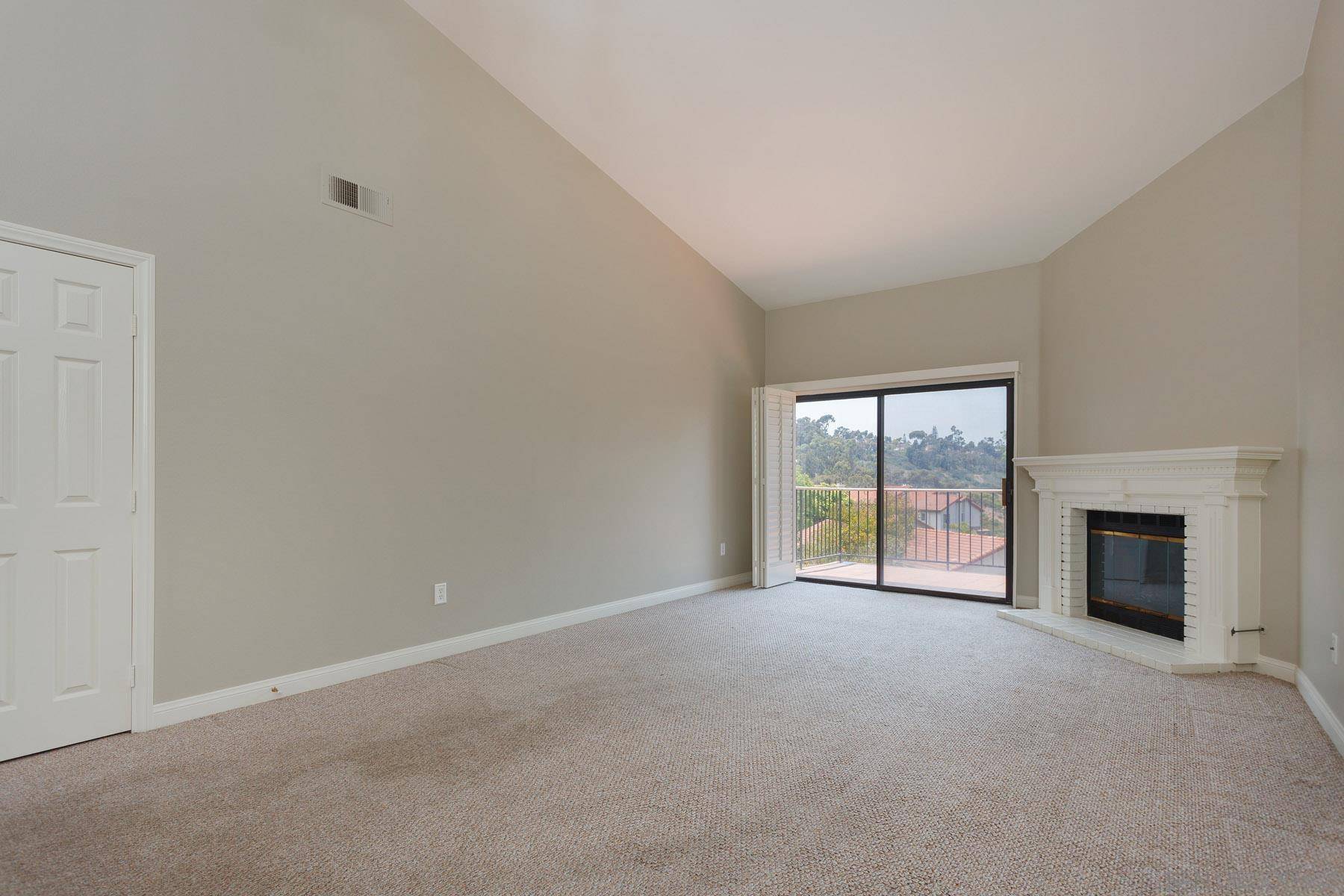 Carlsbad, CA 92010,2838 Englewood Way