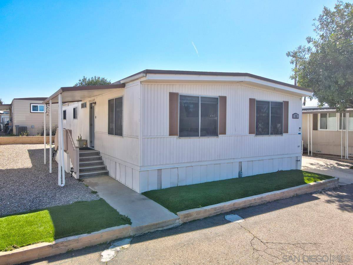 Chula Vista, CA 91911,121 Orange Ave #11