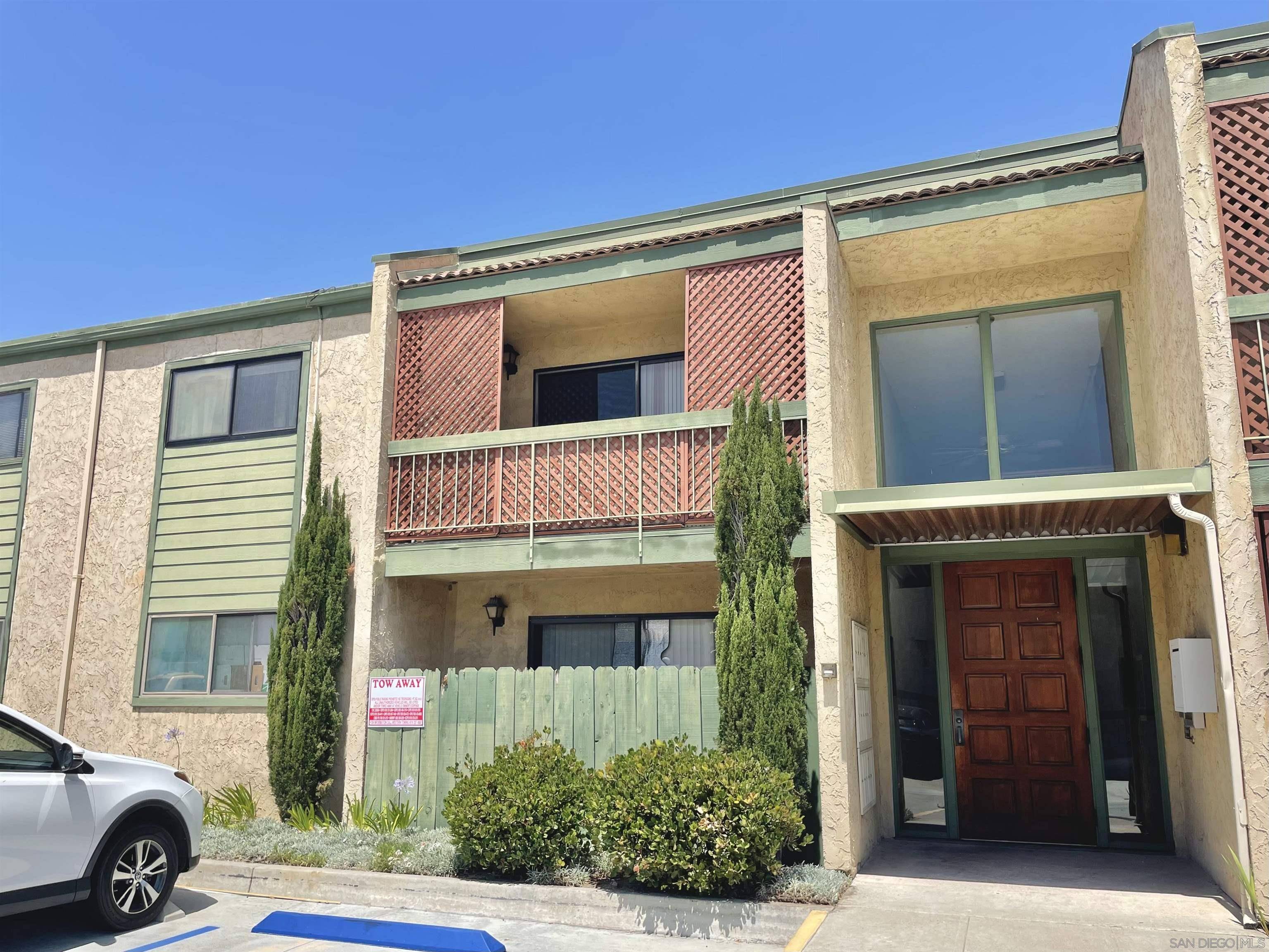 La Mesa, CA 91942,8000 University Ave #204