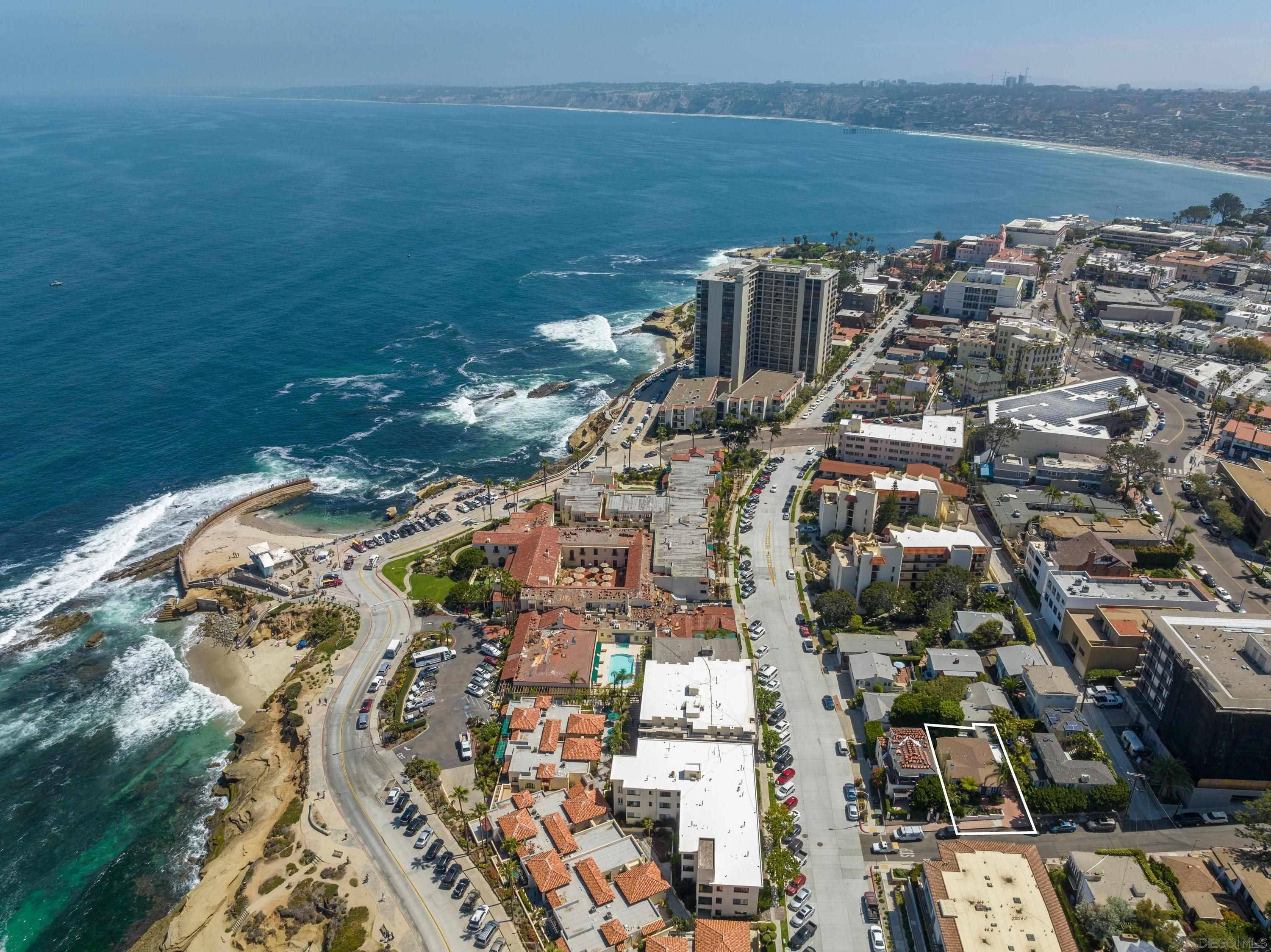 La Jolla, CA 92037,7861 Eads Ave