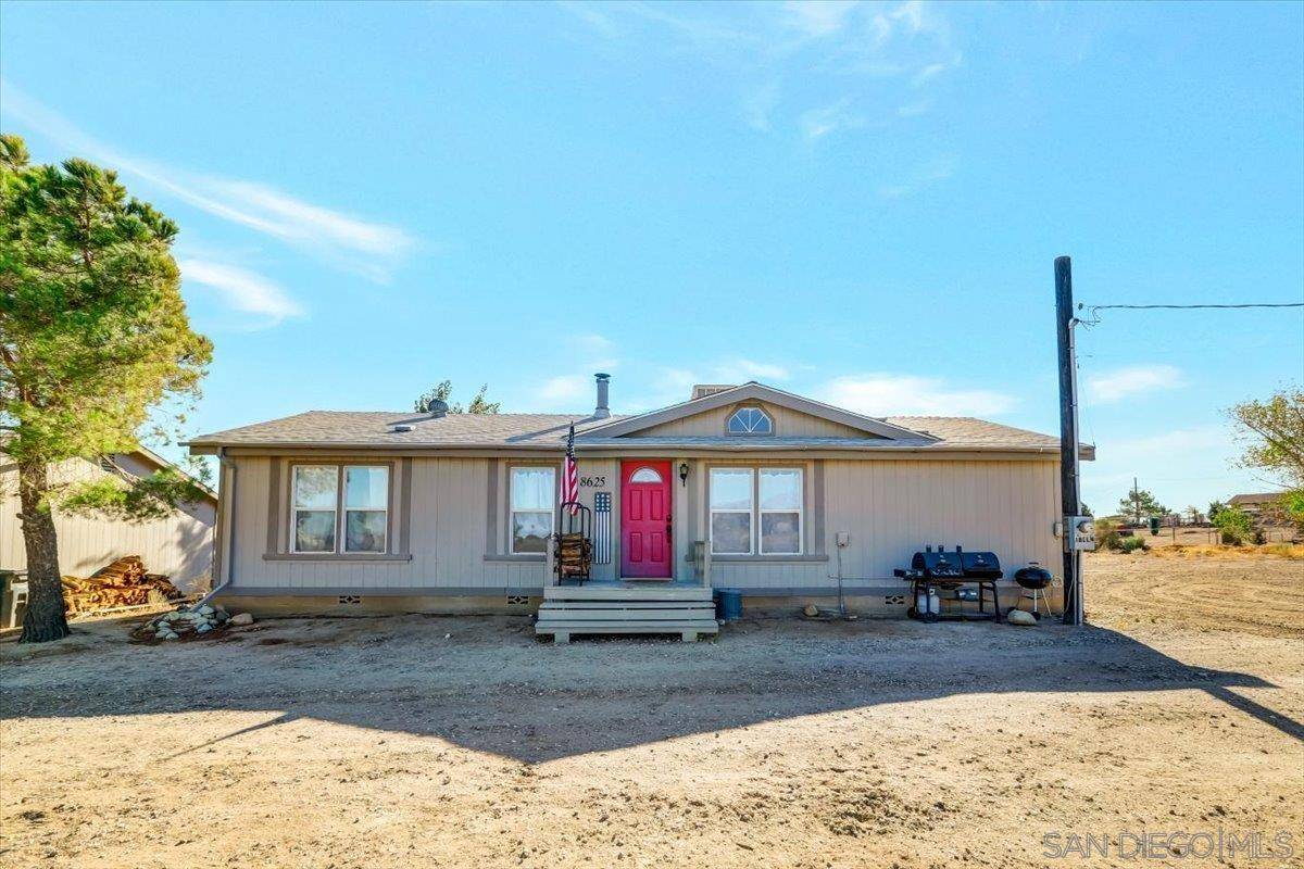 Phelan, CA 92371,8625 Eaby