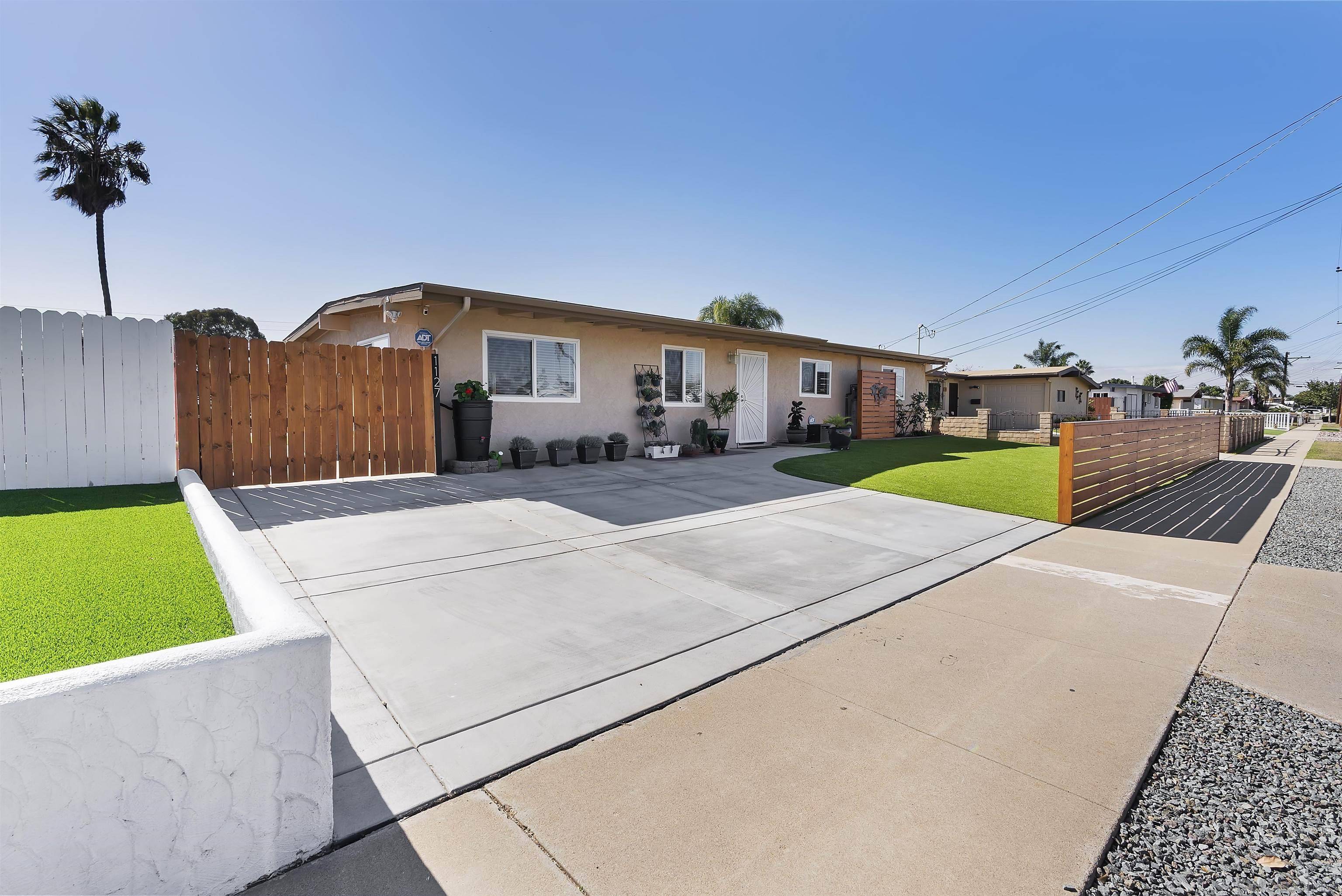 Imperial Beach, CA 91932,1127 Hemlock Ave.