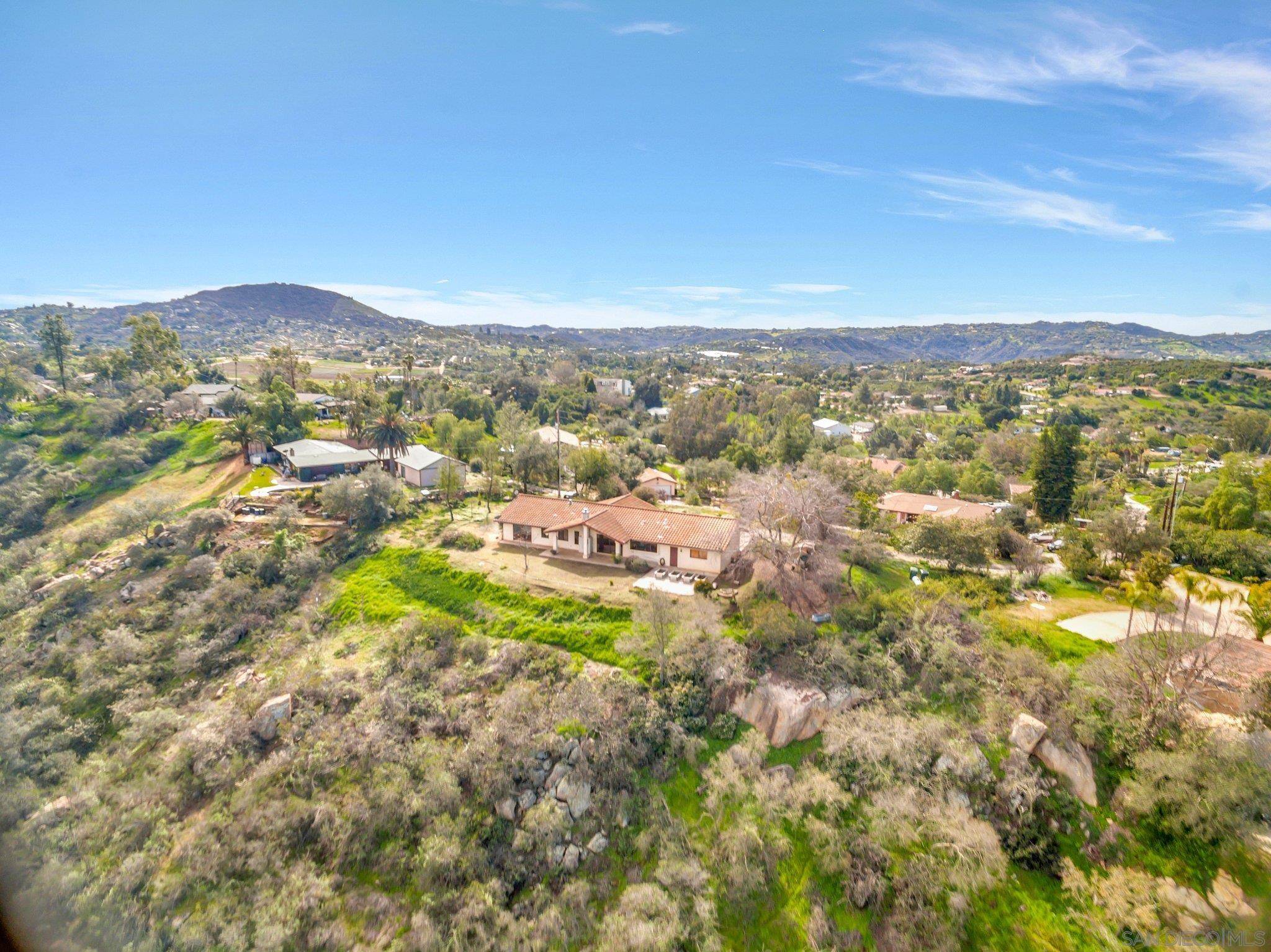 Valley Center, CA 92082,30643 Rolling Hills Dr