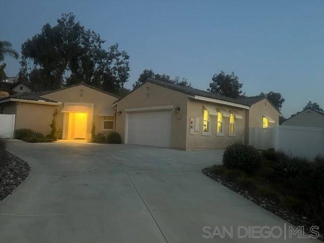 Escondido, CA 92029,1949 Estancia Pl