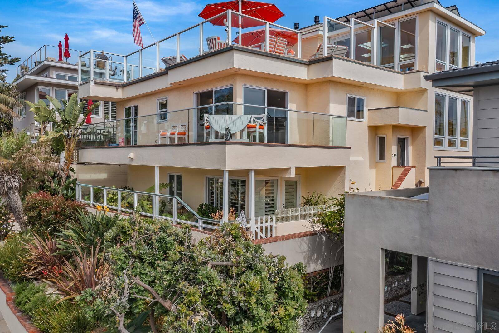 La Jolla, CA 92037,253 Gravilla