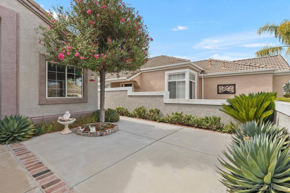 Murrieta, CA 92562,23927 Via Pamilla