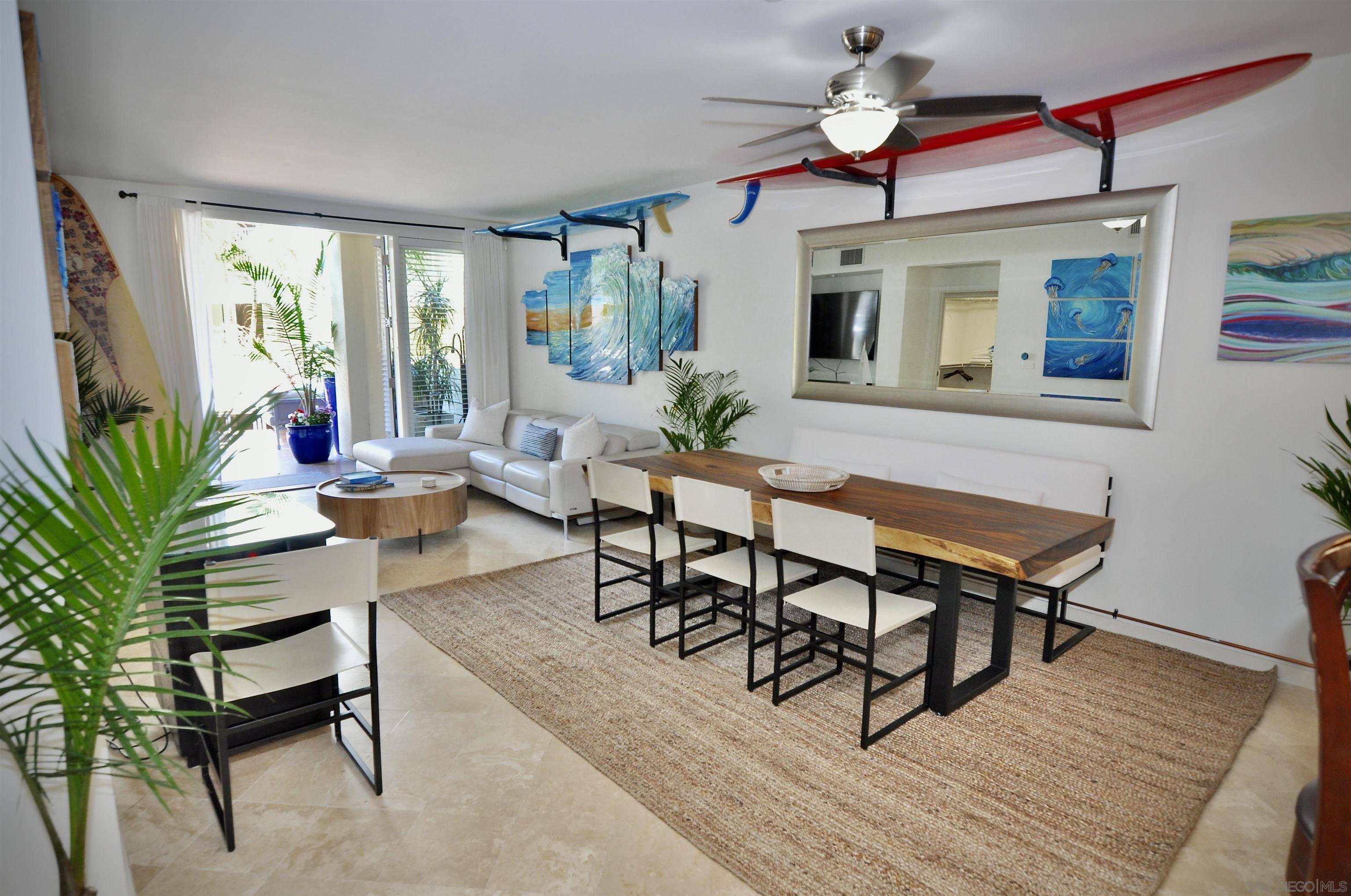 La Jolla, CA 92037,5410 La Jolla Blvd. #A111