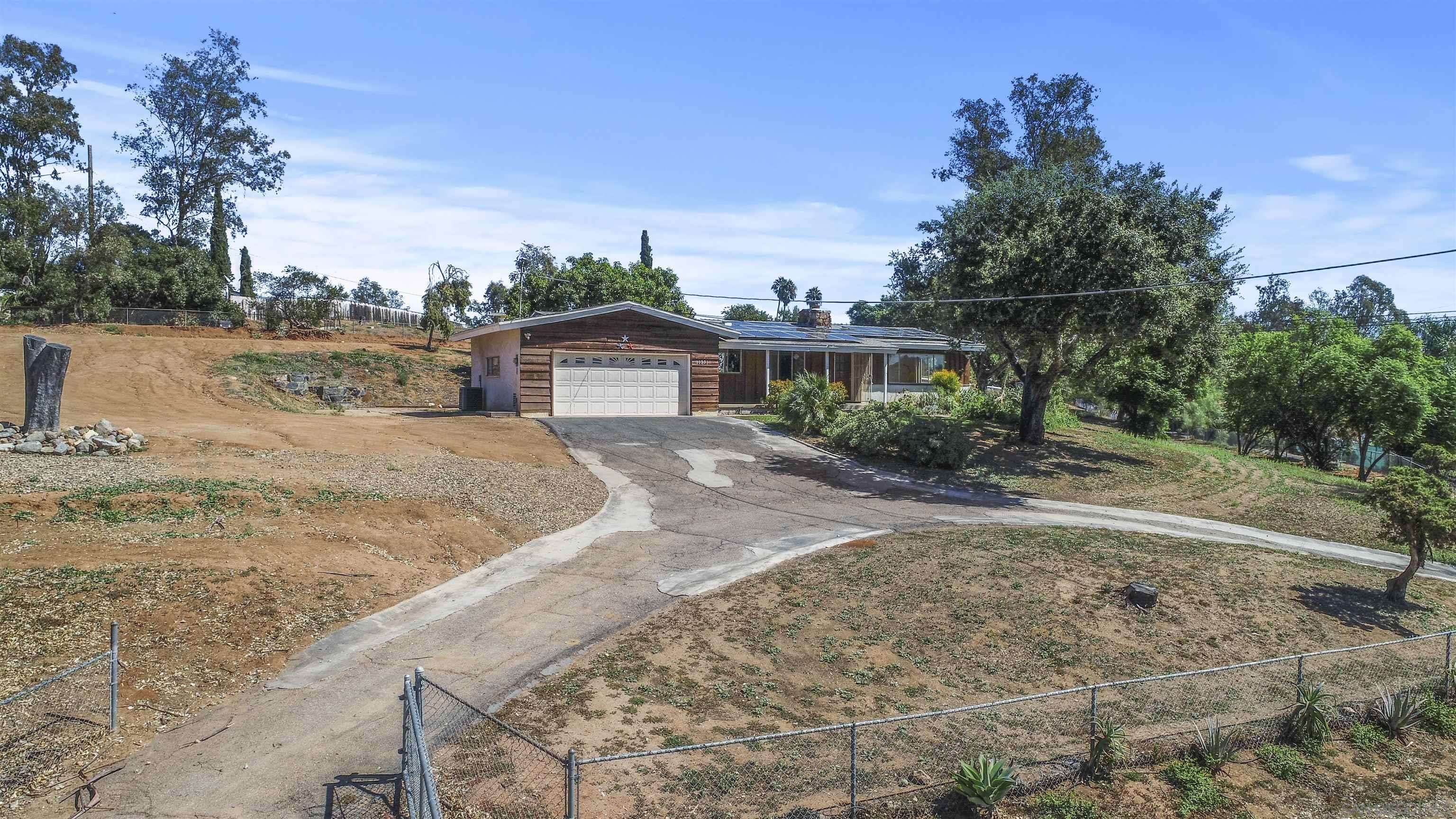 Lakeside, CA 92040,11531 Pinehurst