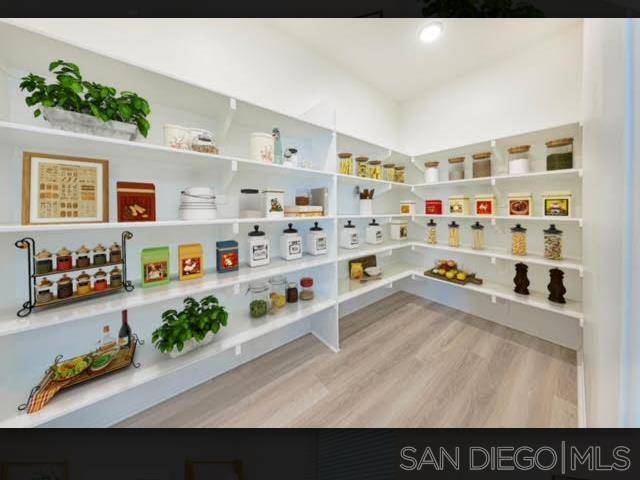 San Diego, CA 92154,5494 Seacliff Pl #59