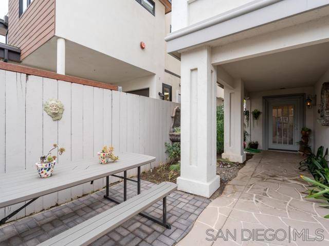Coronado, CA 92118,620 9th Street