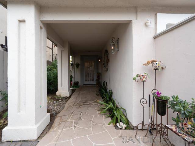 Coronado, CA 92118,620 9th Street