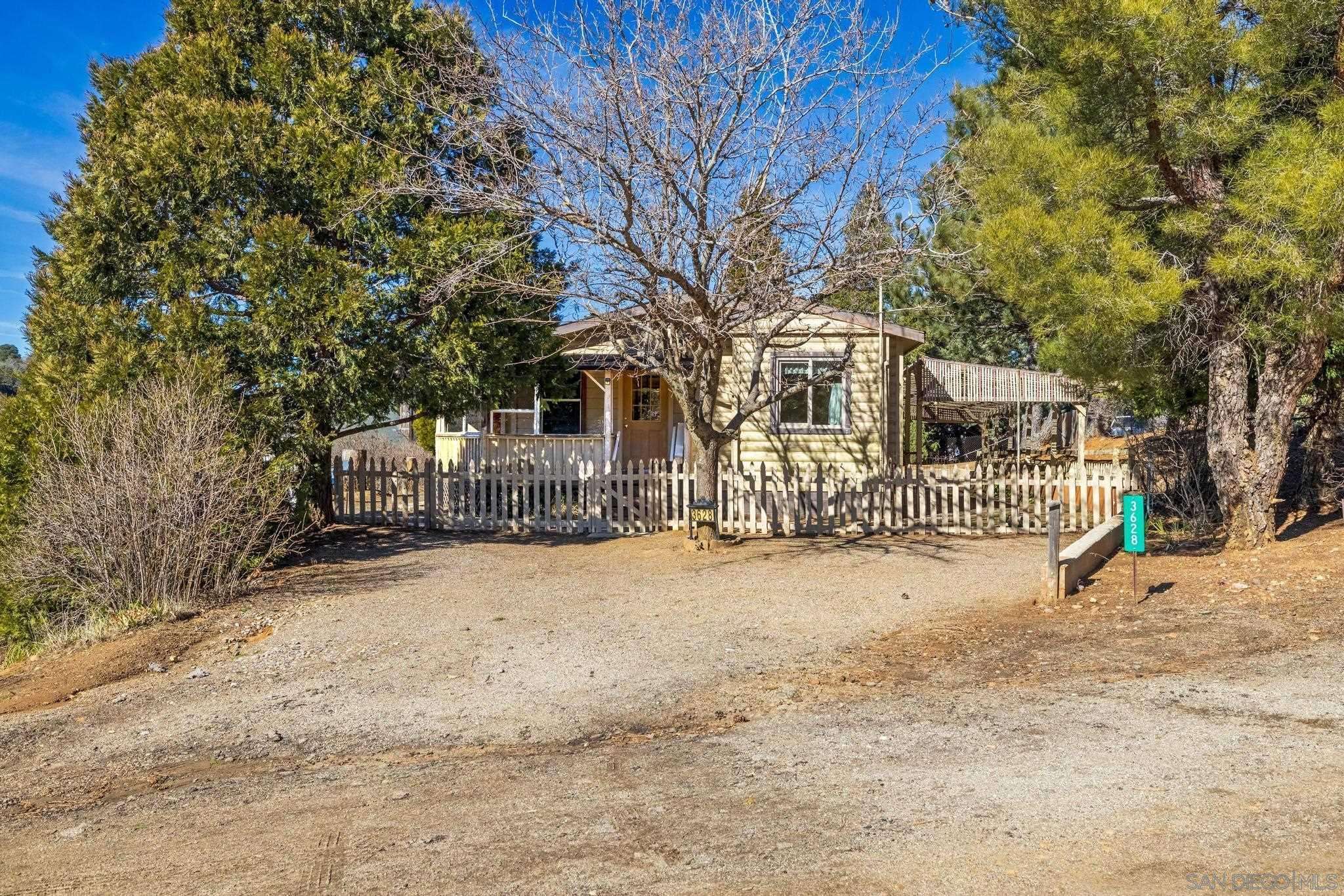 Julian, CA 92036,3628 EMERALD DRIVE